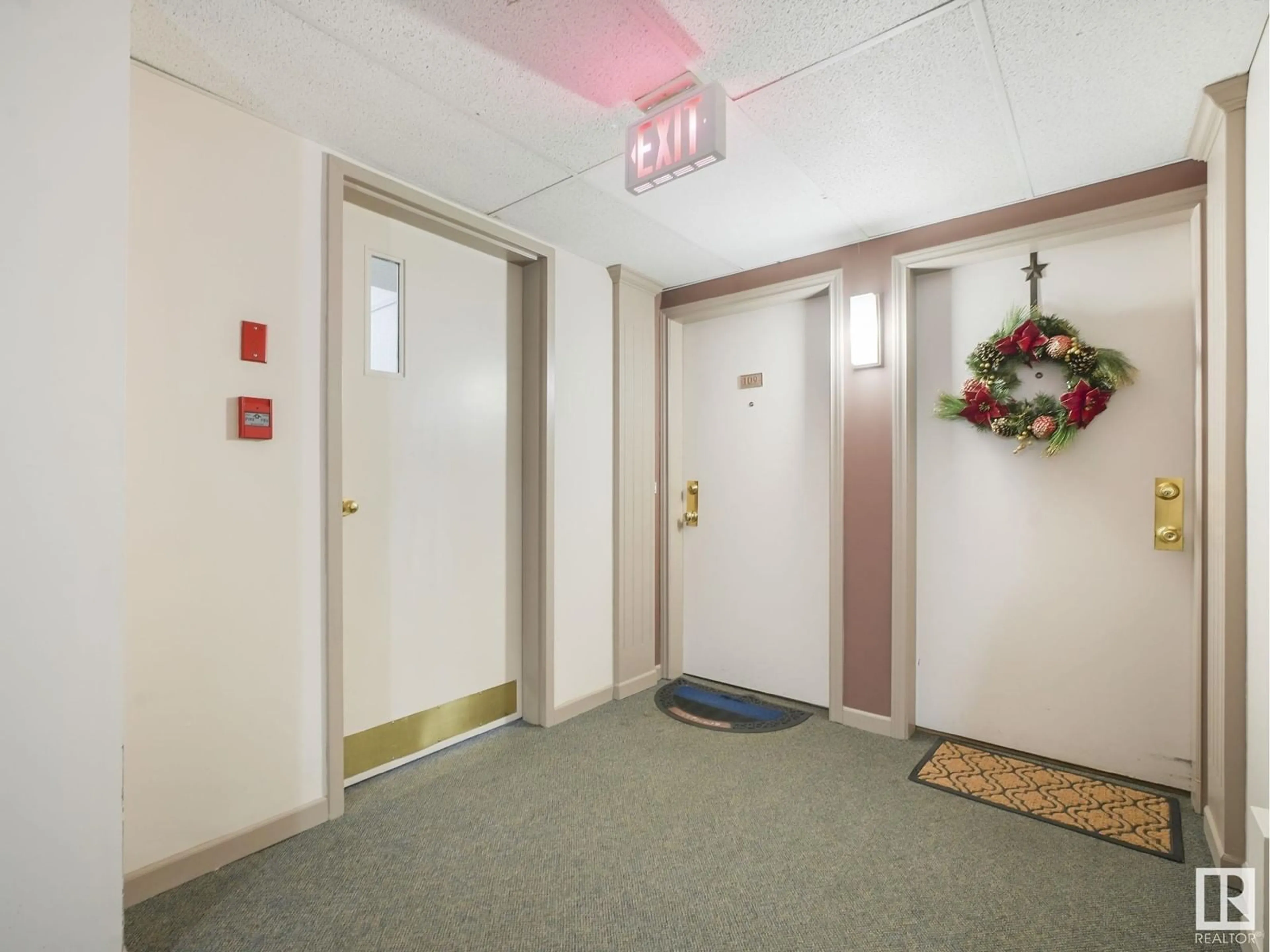 Indoor foyer, unknown floor for #110 15499 CASTLE DOWNS RD NW, Edmonton Alberta T5X5Y3