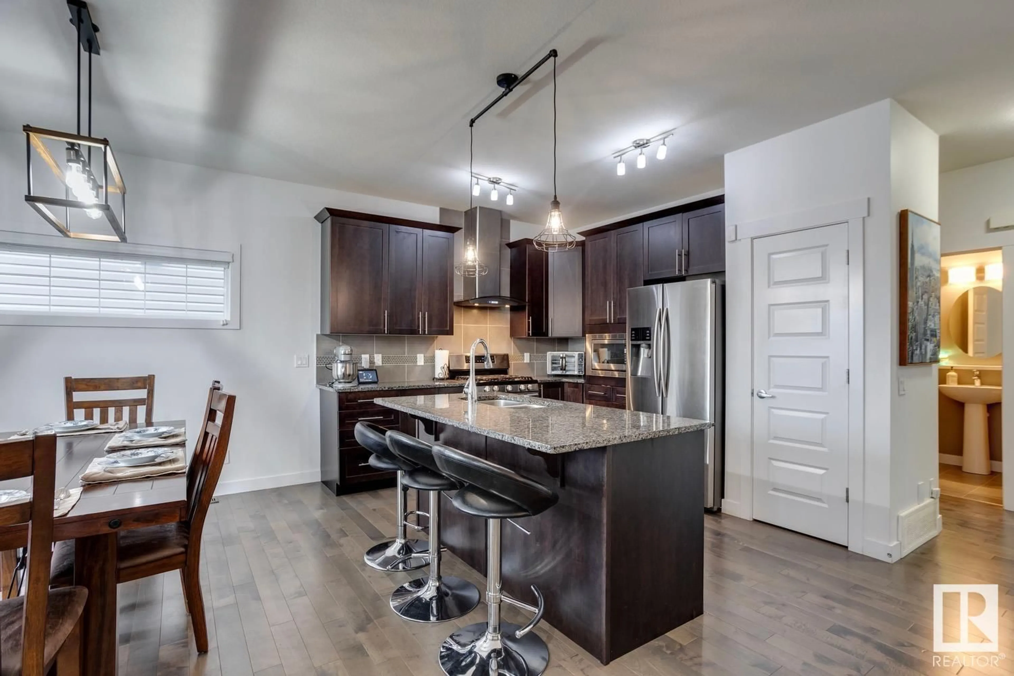 Open concept kitchen for 3021 Carpenter LD SW, Edmonton Alberta T6W2Z2