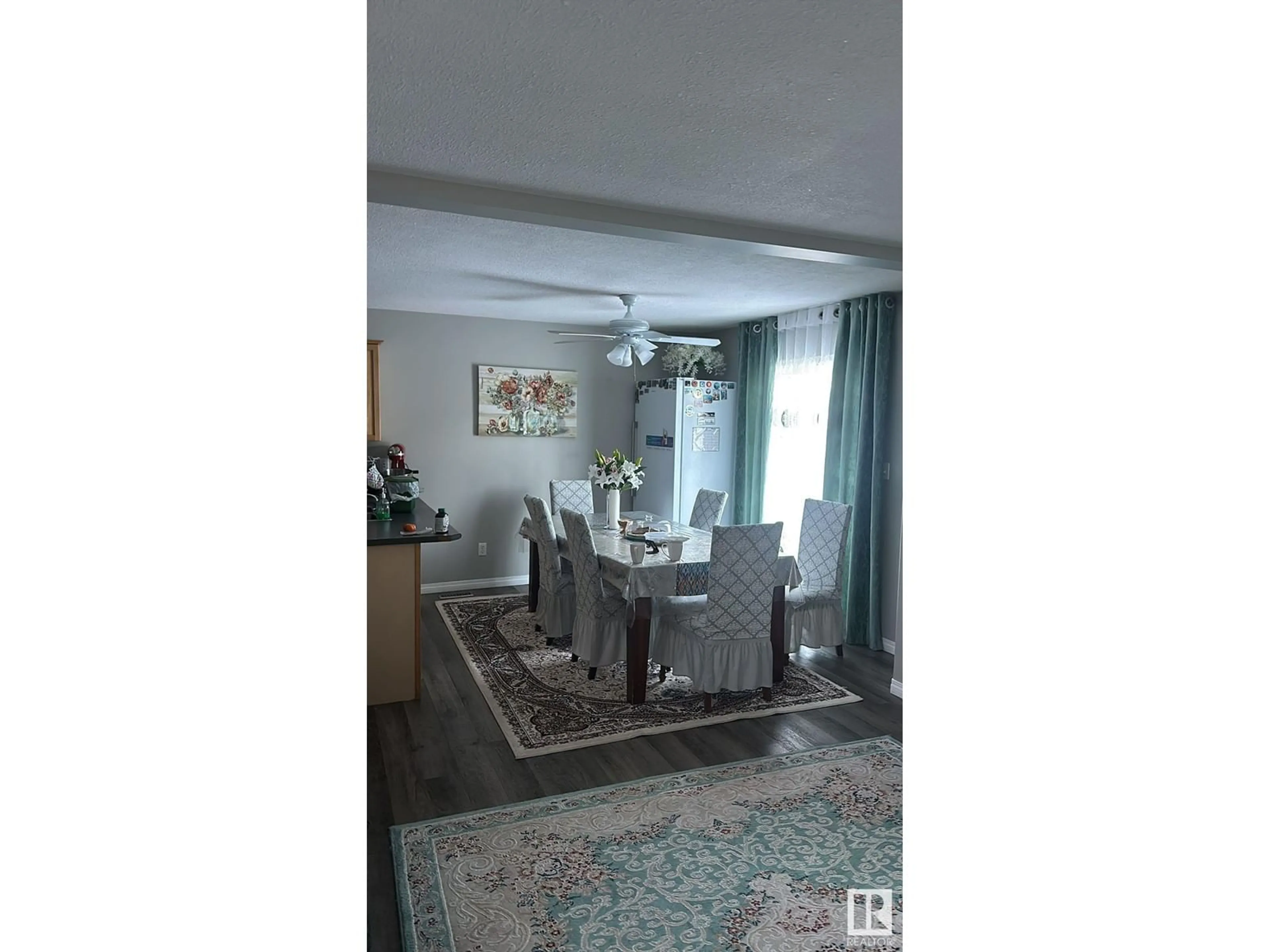 Dining room, not visible floor, cottage for 13540 149 AV NW, Edmonton Alberta T6V1M1