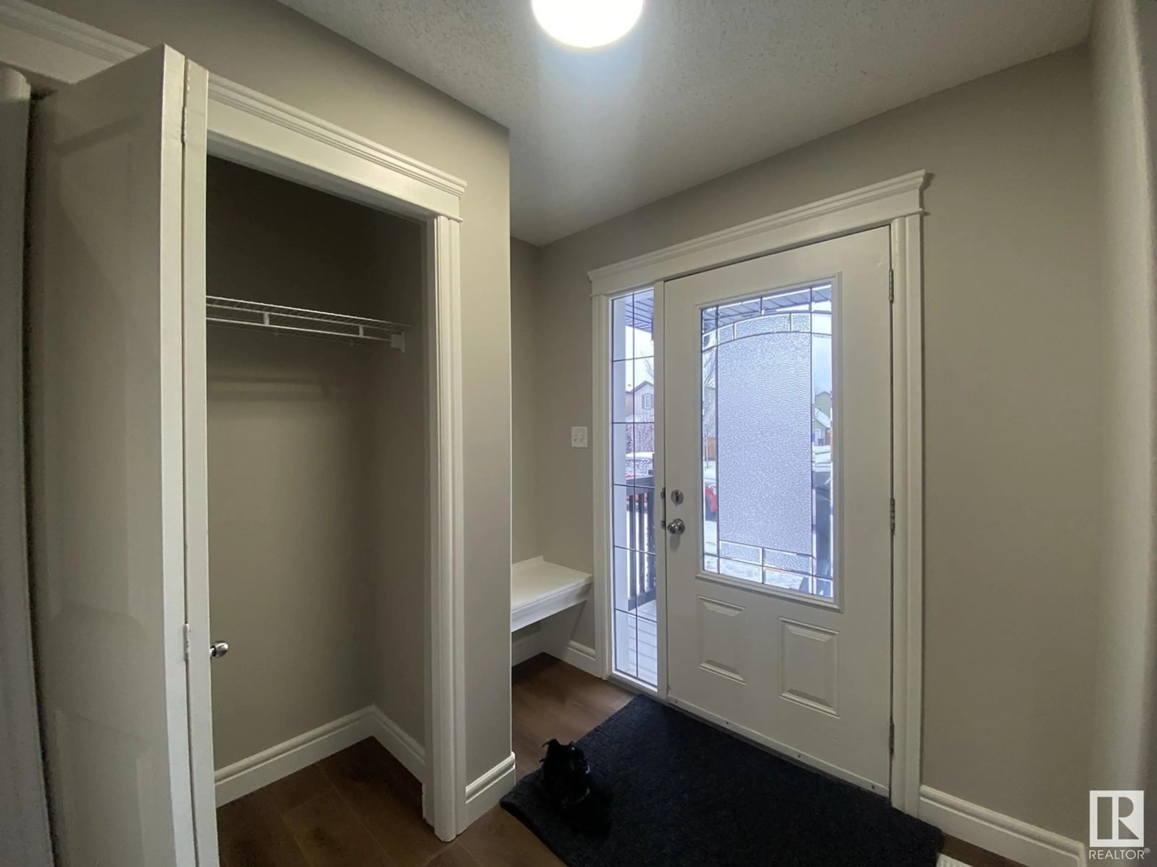 A pic of a room for 1460 33A ST NW, Edmonton Alberta T6T0V3