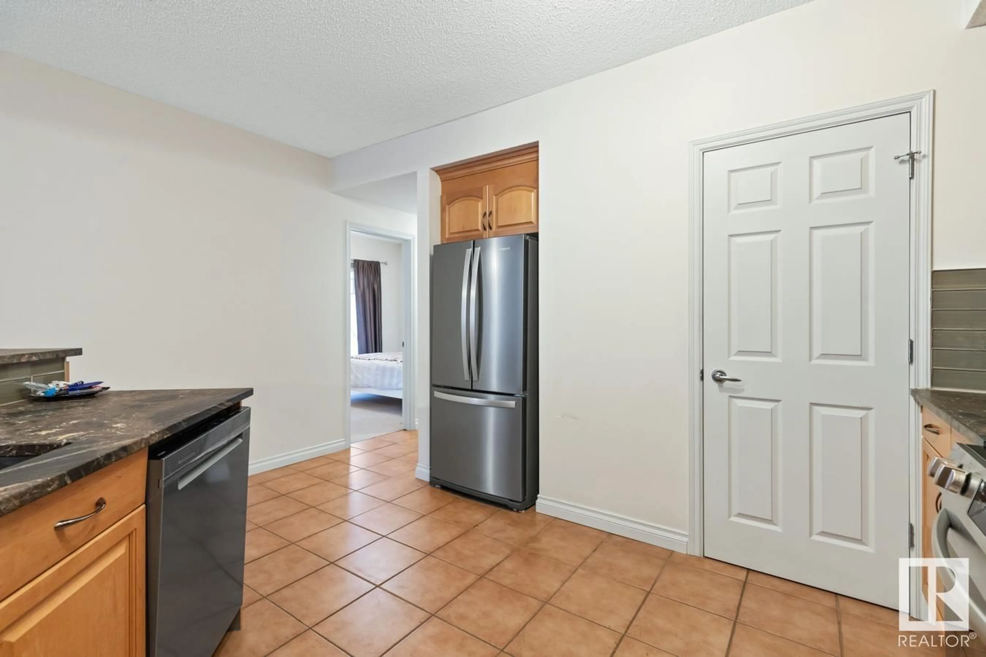 Standard kitchen, ceramic/tile floor for #201 9803 96A ST NW, Edmonton Alberta T6A4A5