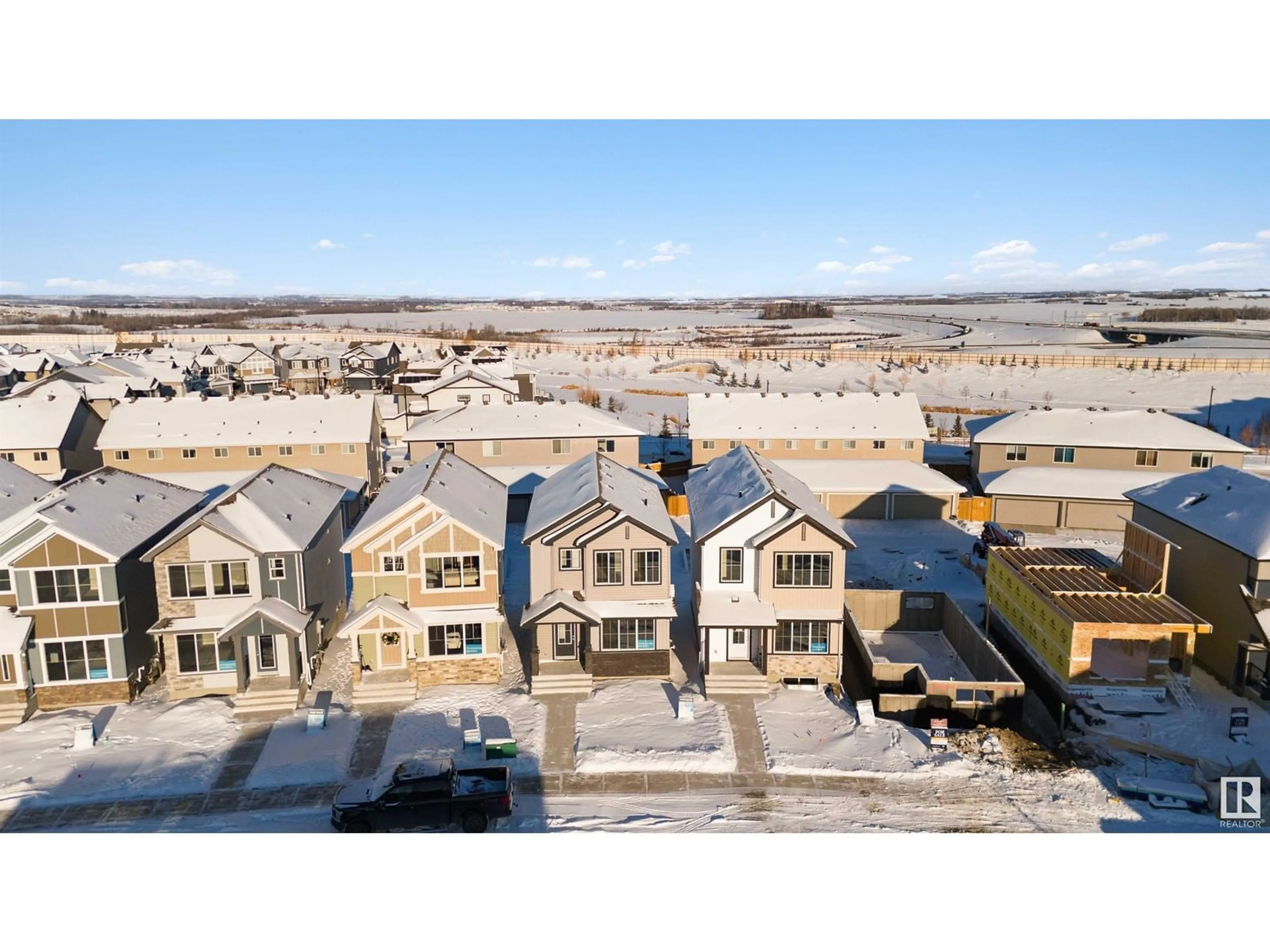 A pic from outside/outdoor area/front of a property/back of a property/a pic from drone, unknown for 189 Sunland WY, Sherwood Park Alberta T8H2Y6