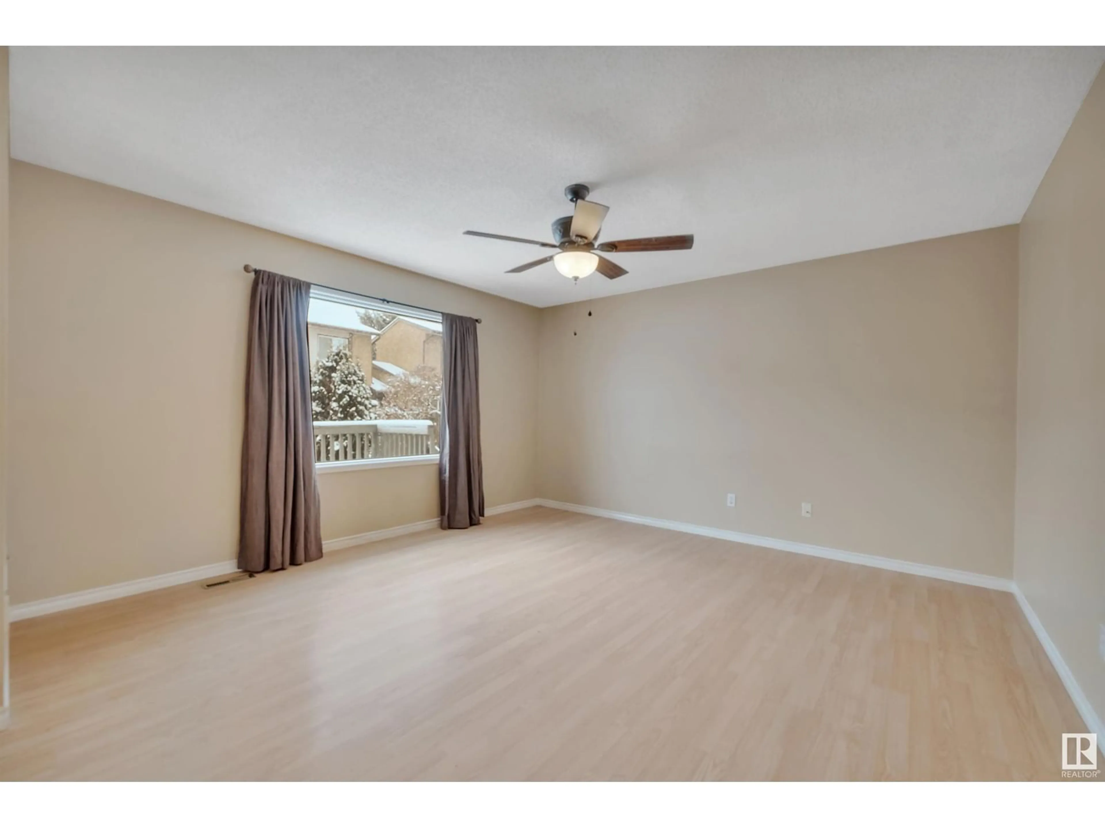 A pic of a room for #25 14717 34 ST NW, Edmonton Alberta T5Y2L3