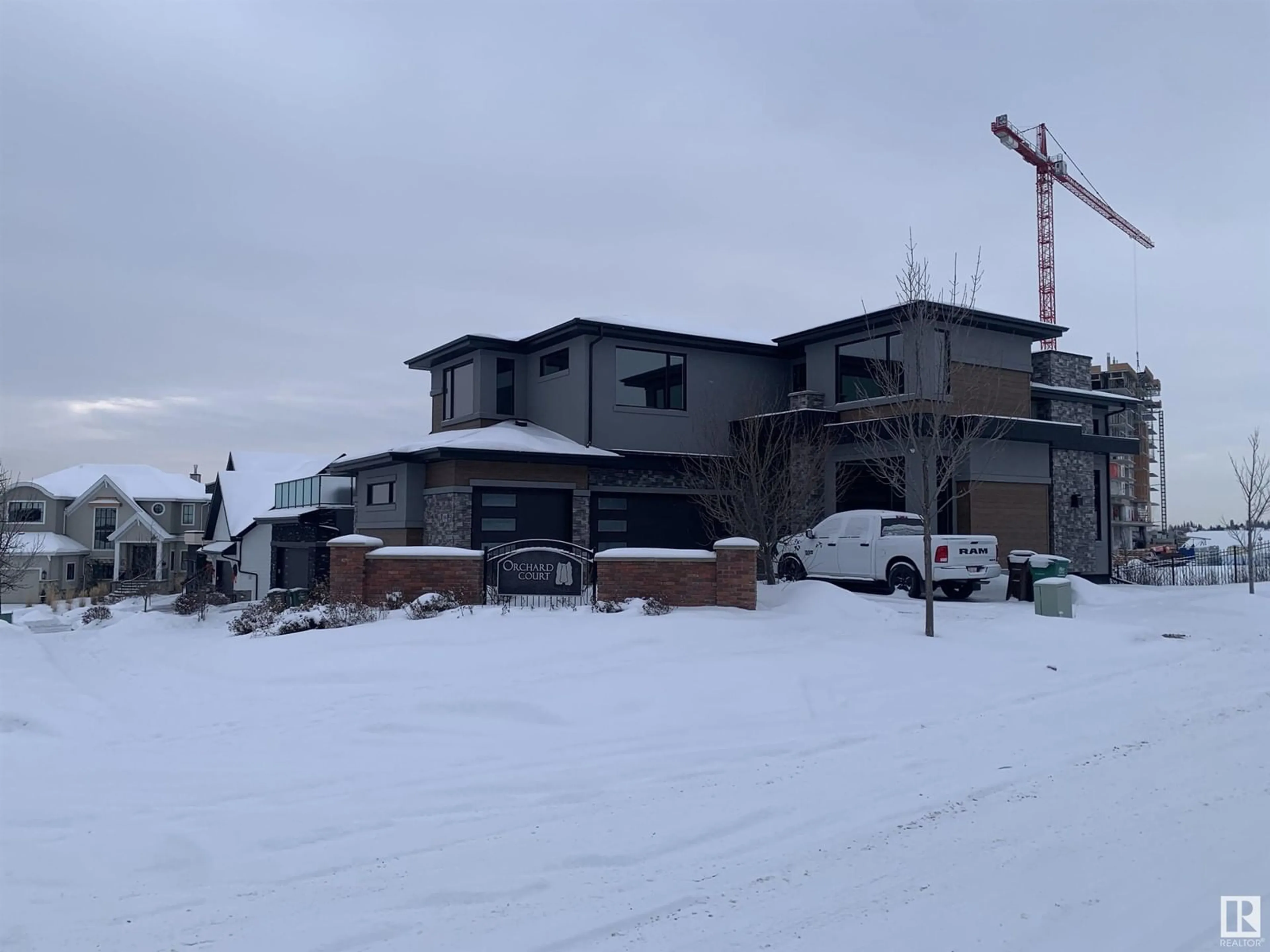 A pic from outside/outdoor area/front of a property/back of a property/a pic from drone, building for 104 ORCHARD CO, St. Albert Alberta T8N7P9