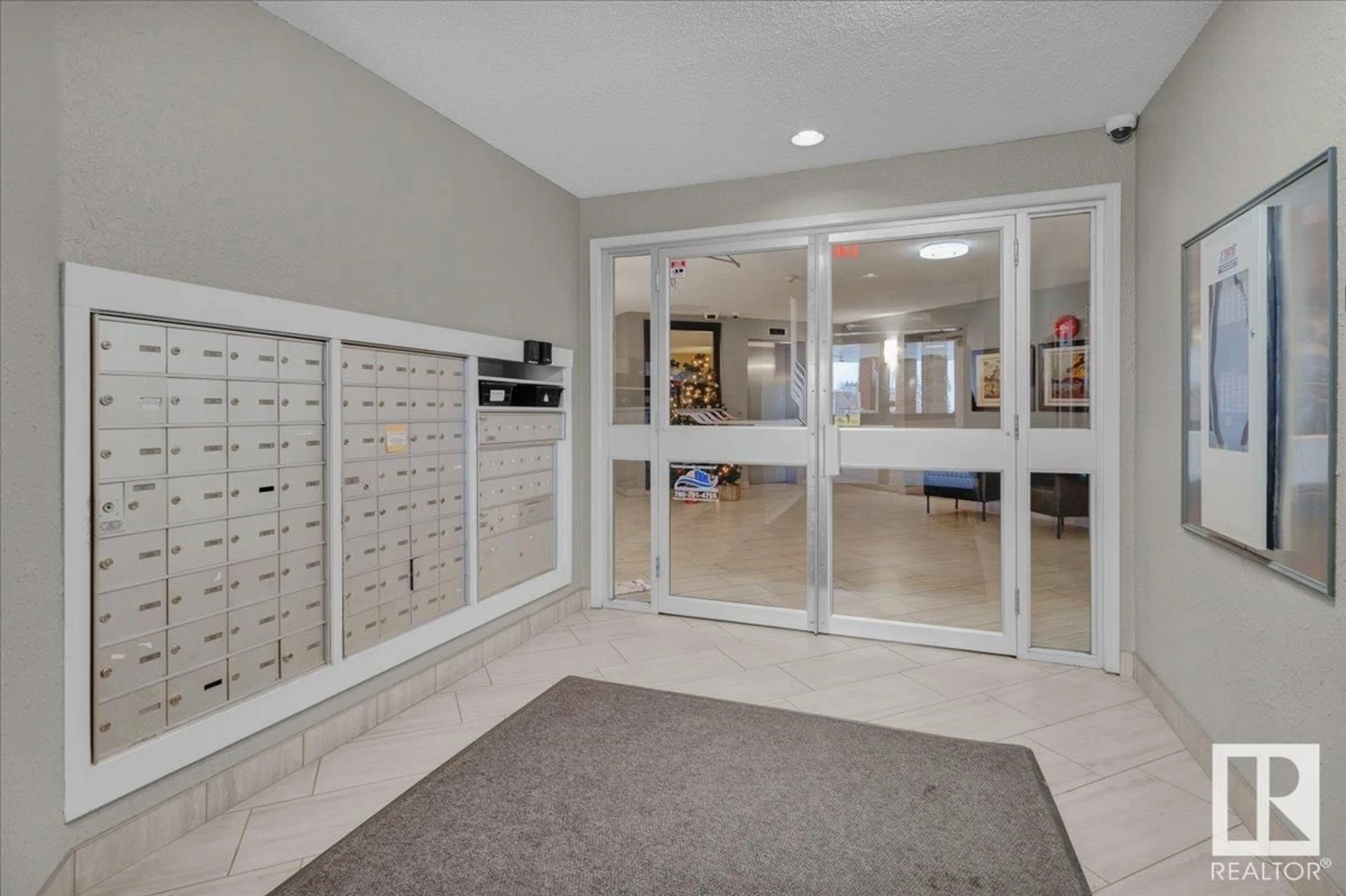 Indoor foyer for #612 3 PERRON ST, St. Albert Alberta T8N5Z5