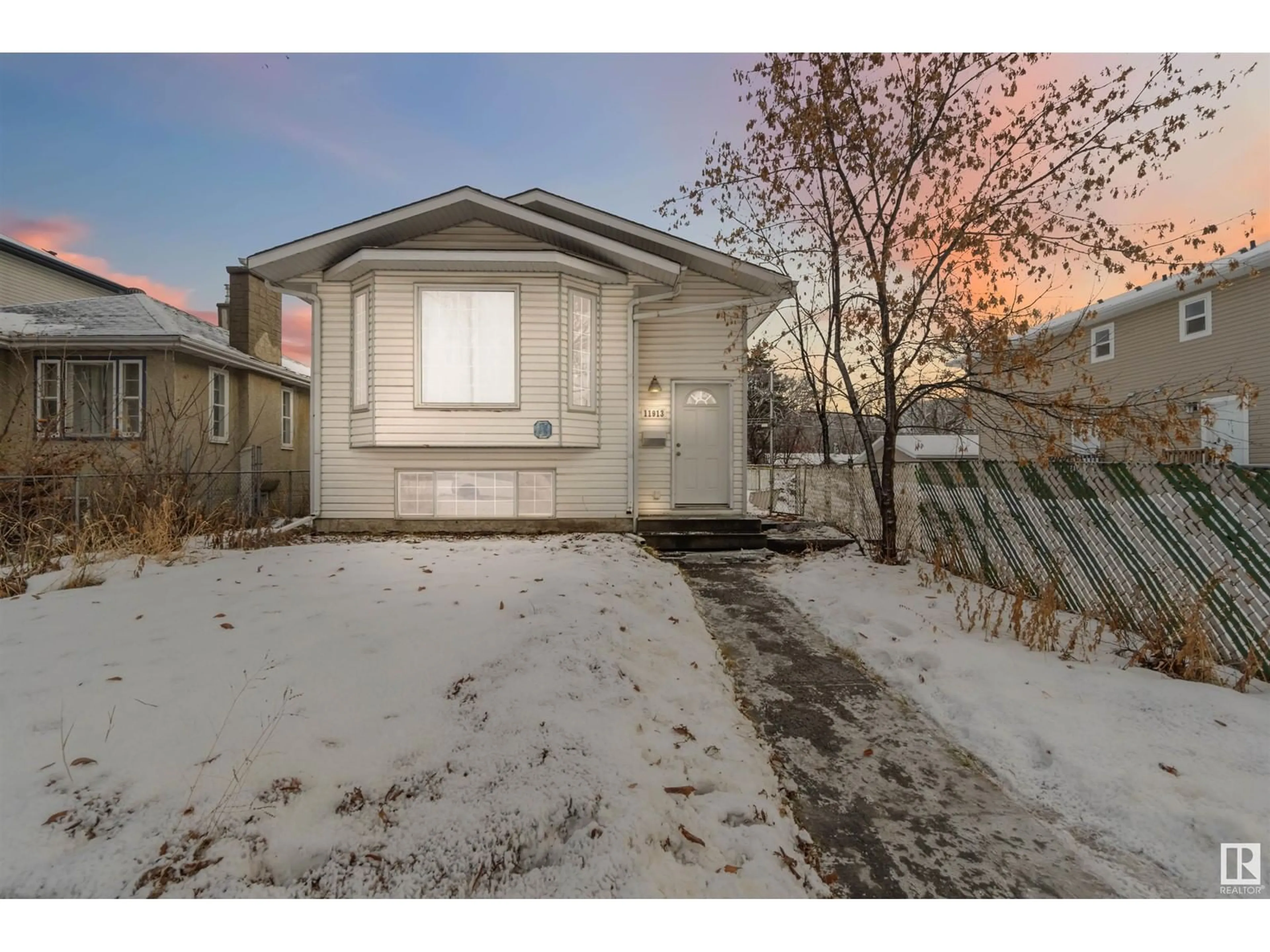 Unknown for 11913 63 ST NW, Edmonton Alberta T5W4G2