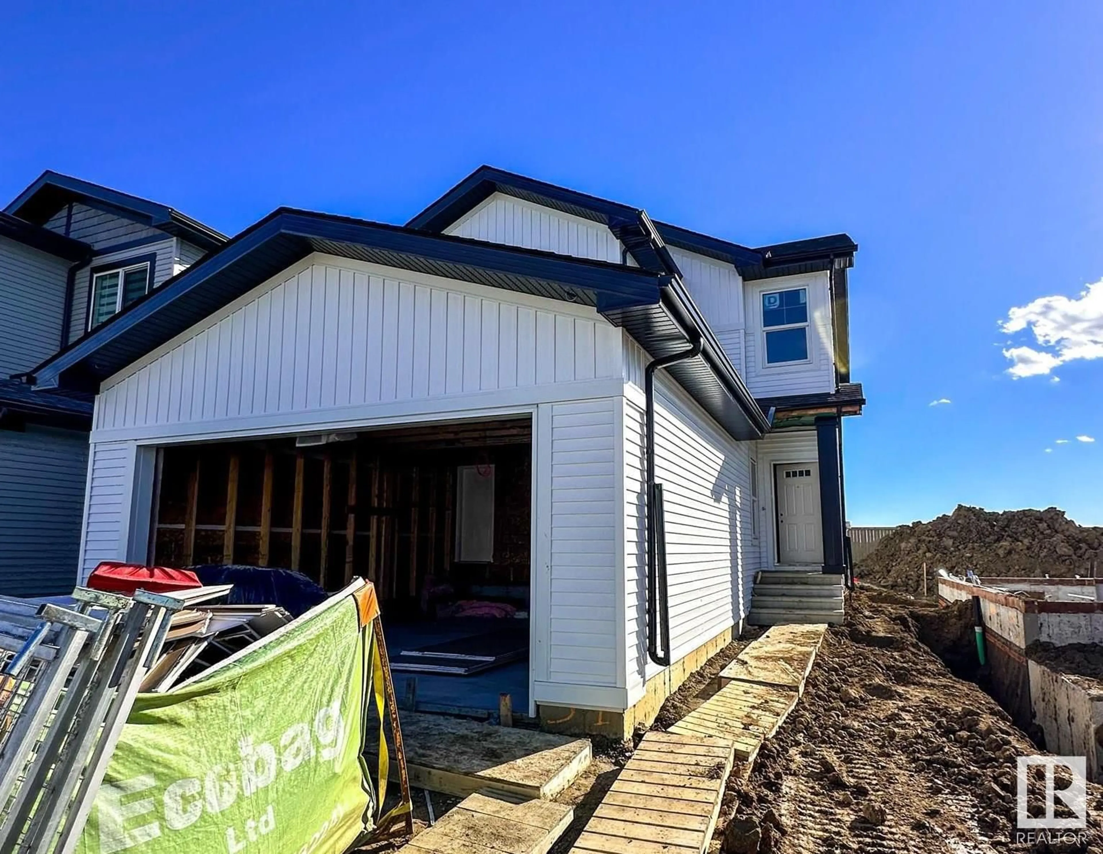 Home with vinyl exterior material, building for 31 SPRINGBROOK WD, Spruce Grove Alberta T7X0E7