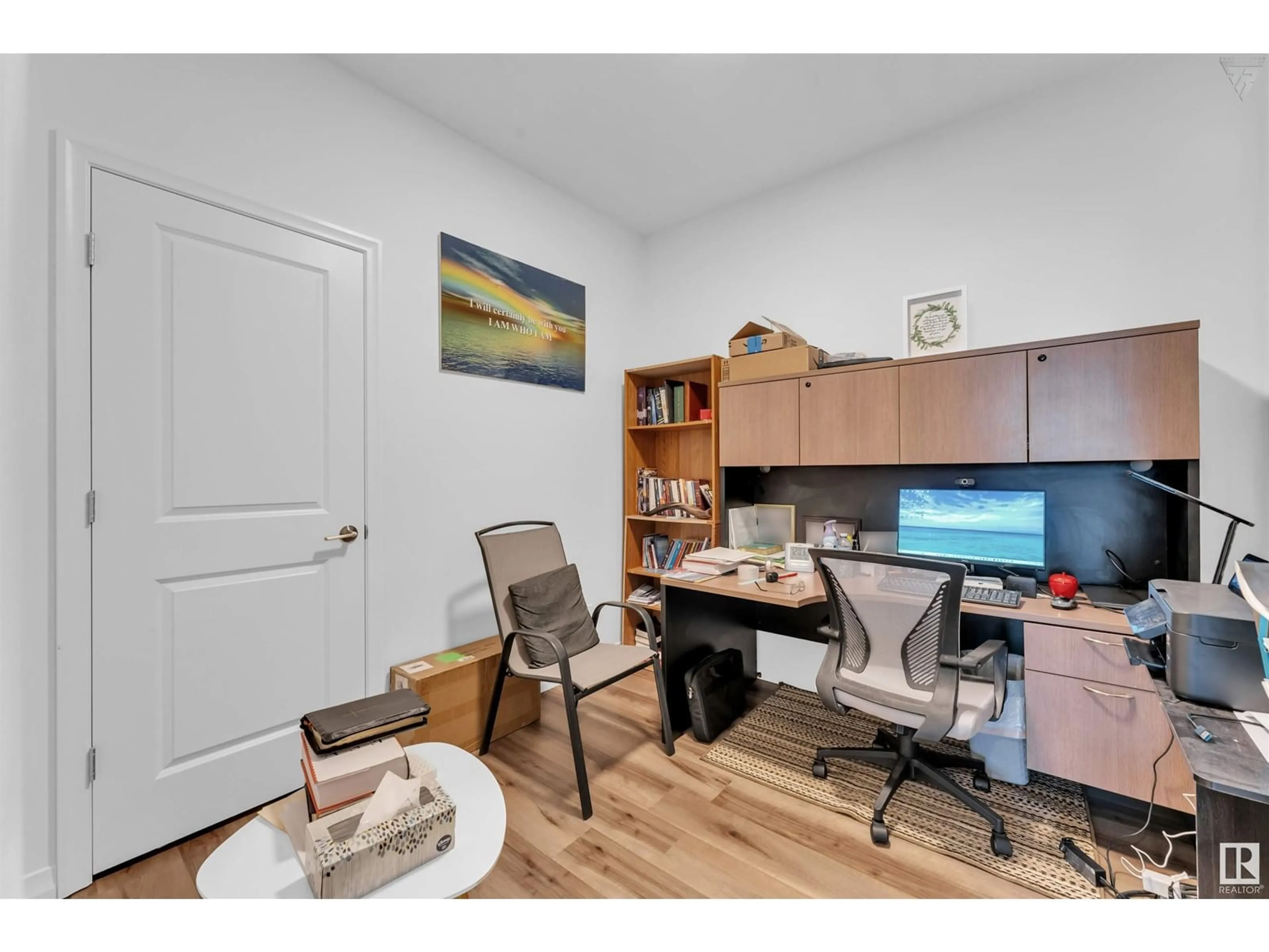 A pic of a room for 2214 Donaghey Way SW, Edmonton Alberta T6W4Y7