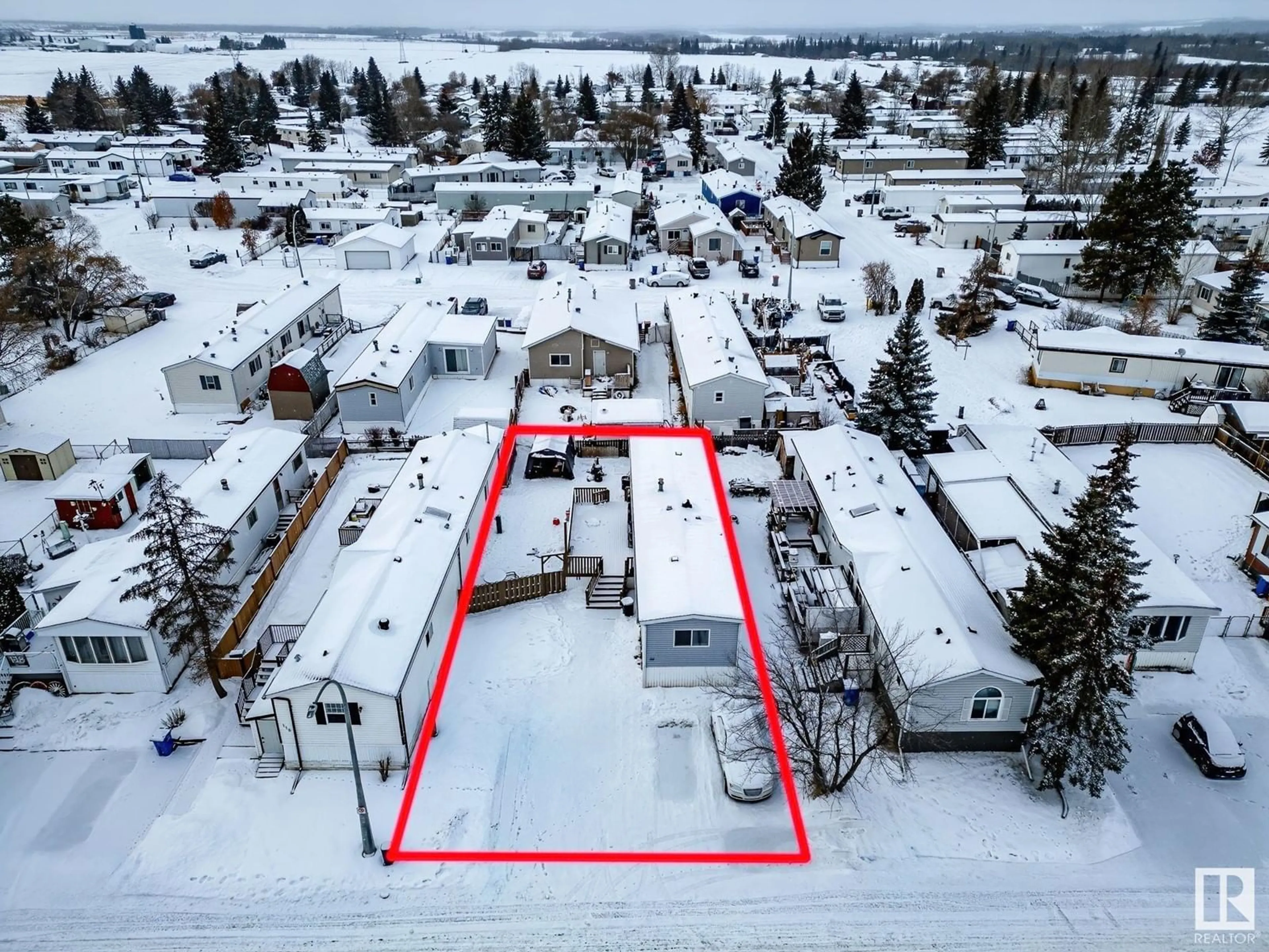 A pic from outside/outdoor area/front of a property/back of a property/a pic from drone, street for 114 53222 Range Road 272, Rural Parkland County Alberta T7X3N6