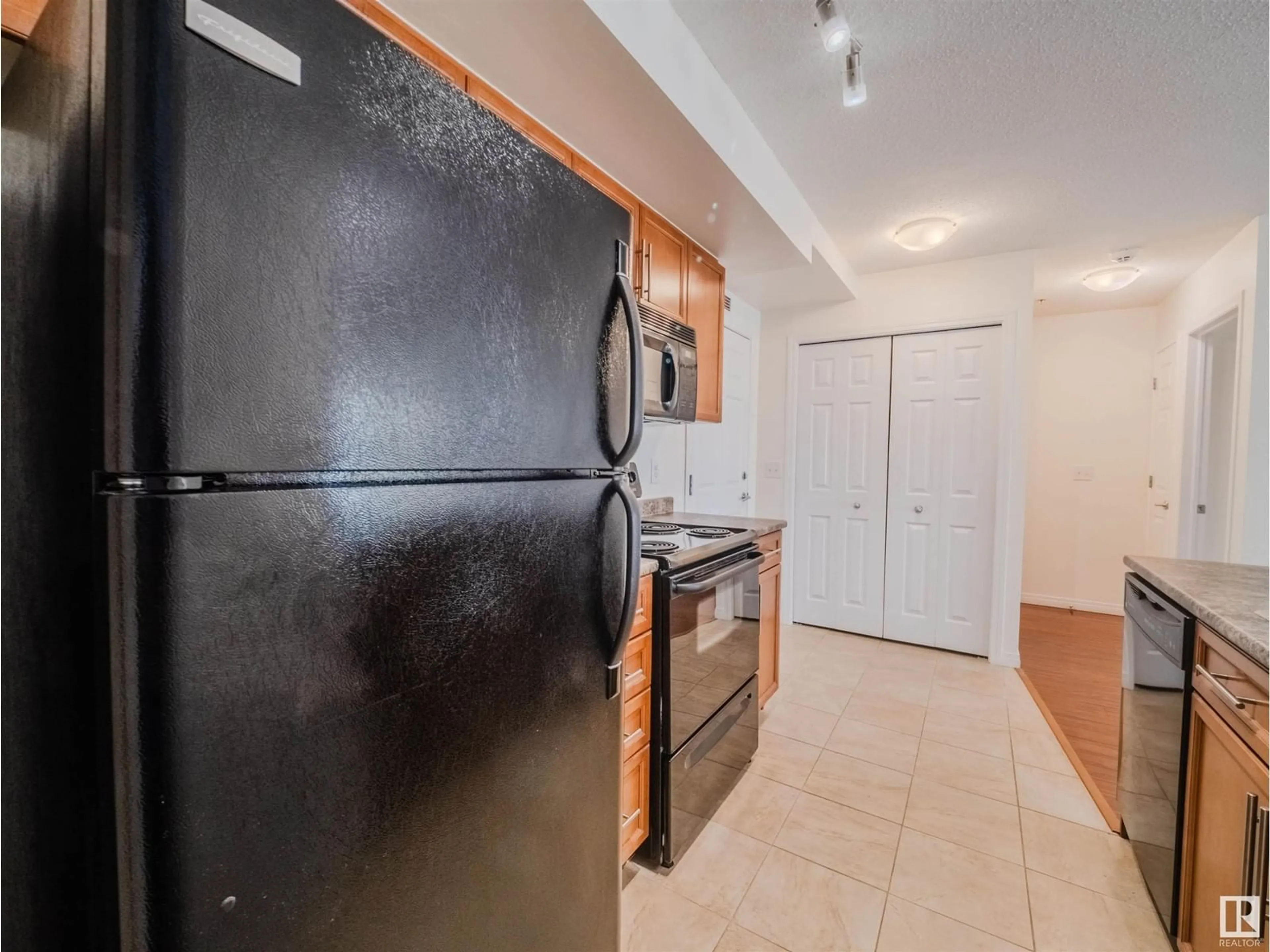 Standard kitchen, unknown for #301 6925 199 ST NW, Edmonton Alberta T5T3X8