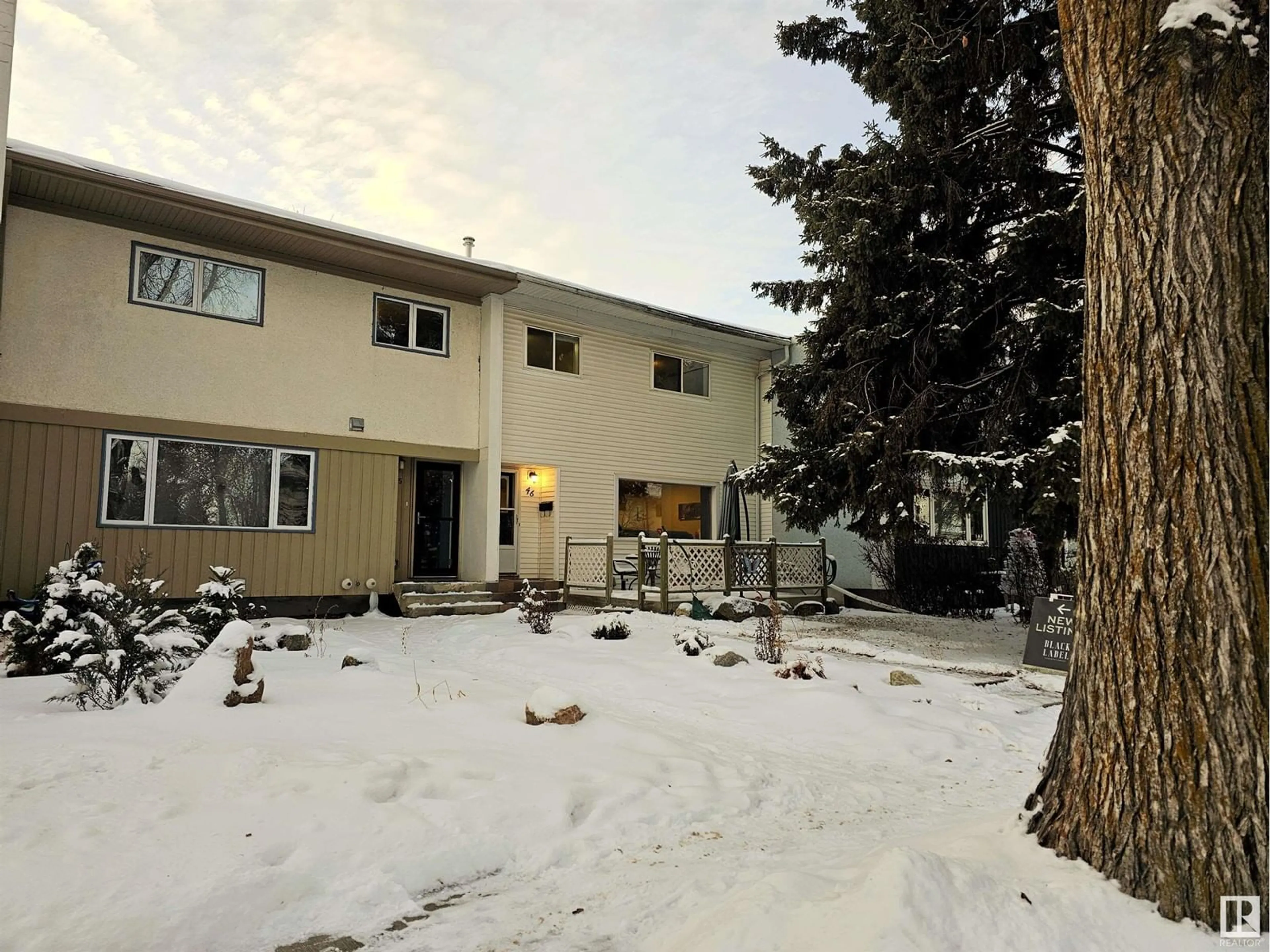 A pic from outside/outdoor area/front of a property/back of a property/a pic from drone, unknown for 46 GARDEN CR, St. Albert Alberta T8N0W9