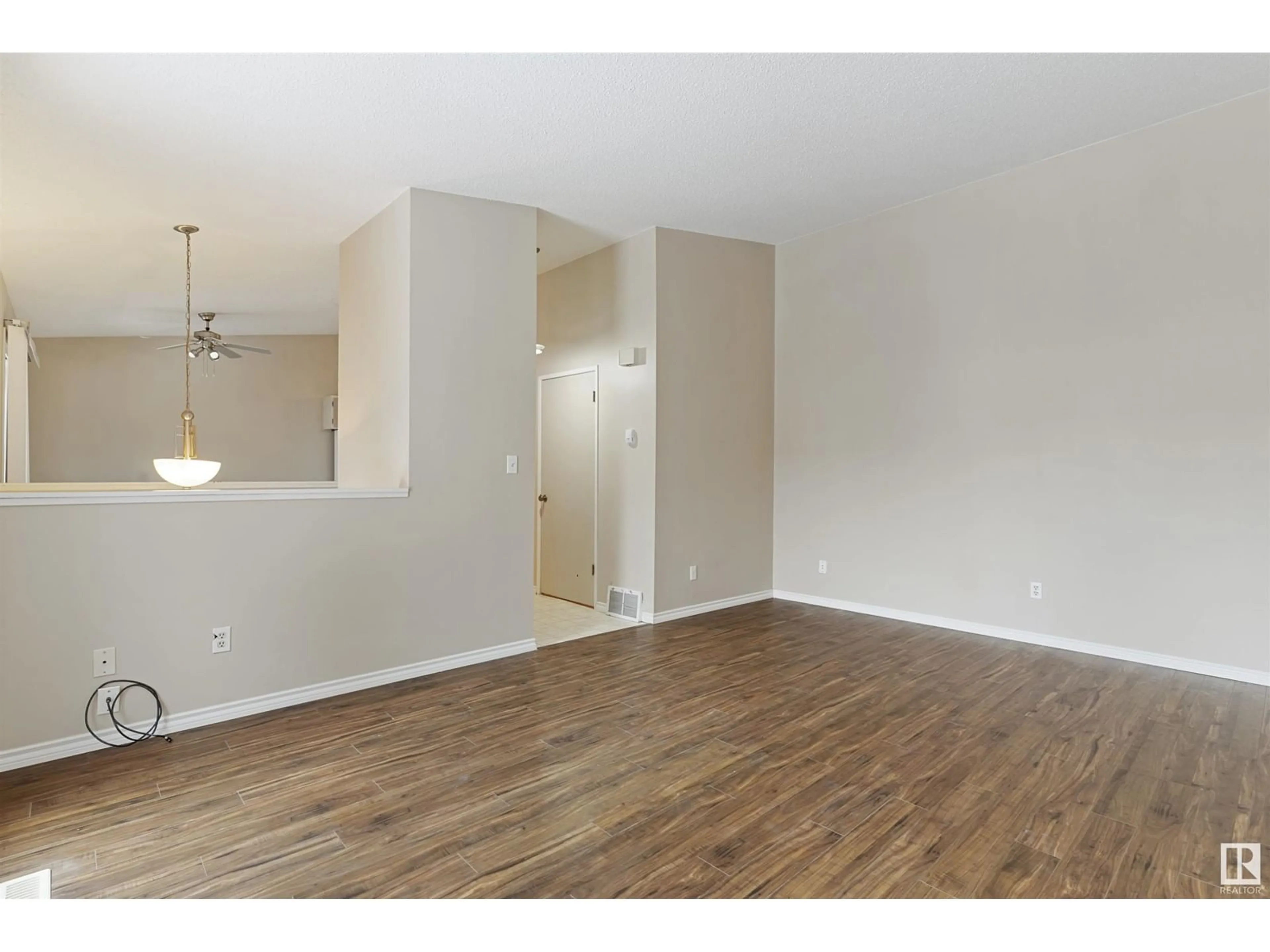 A pic of a room for 6496 178 ST NW, Edmonton Alberta T5T2J4