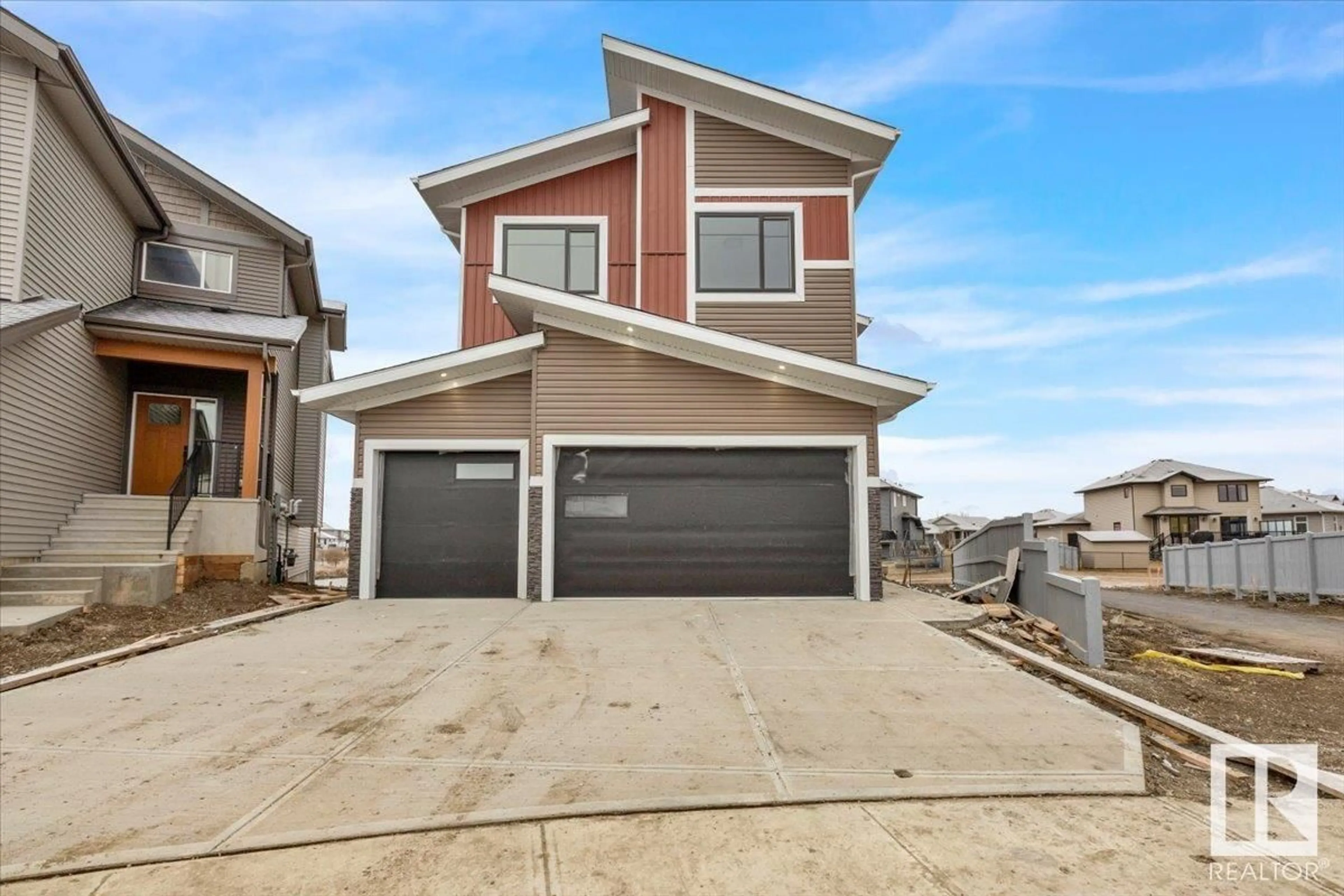 Home with vinyl exterior material, street for 80 DEER MEADOW, Fort Saskatchewan Alberta T8L1Y4