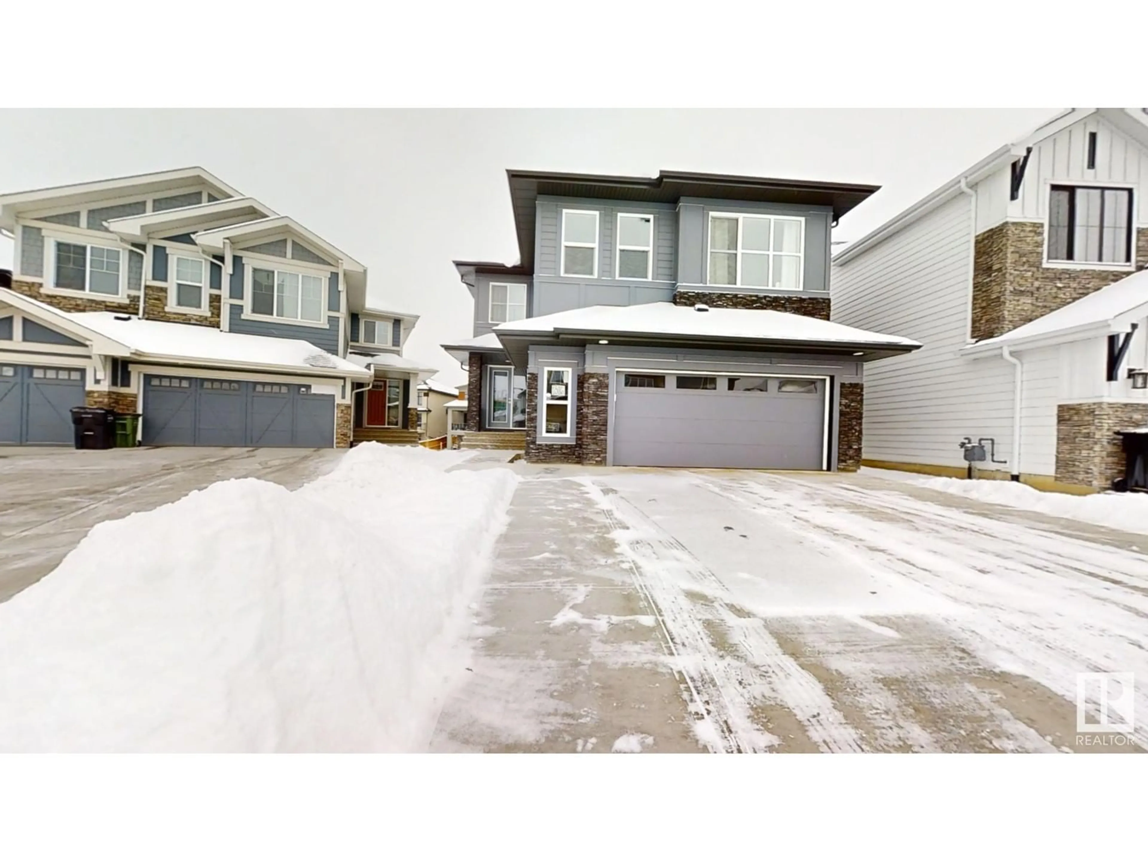 Indoor garage for 1516 Howes Pl SW, Edmonton Alberta T6W4G6