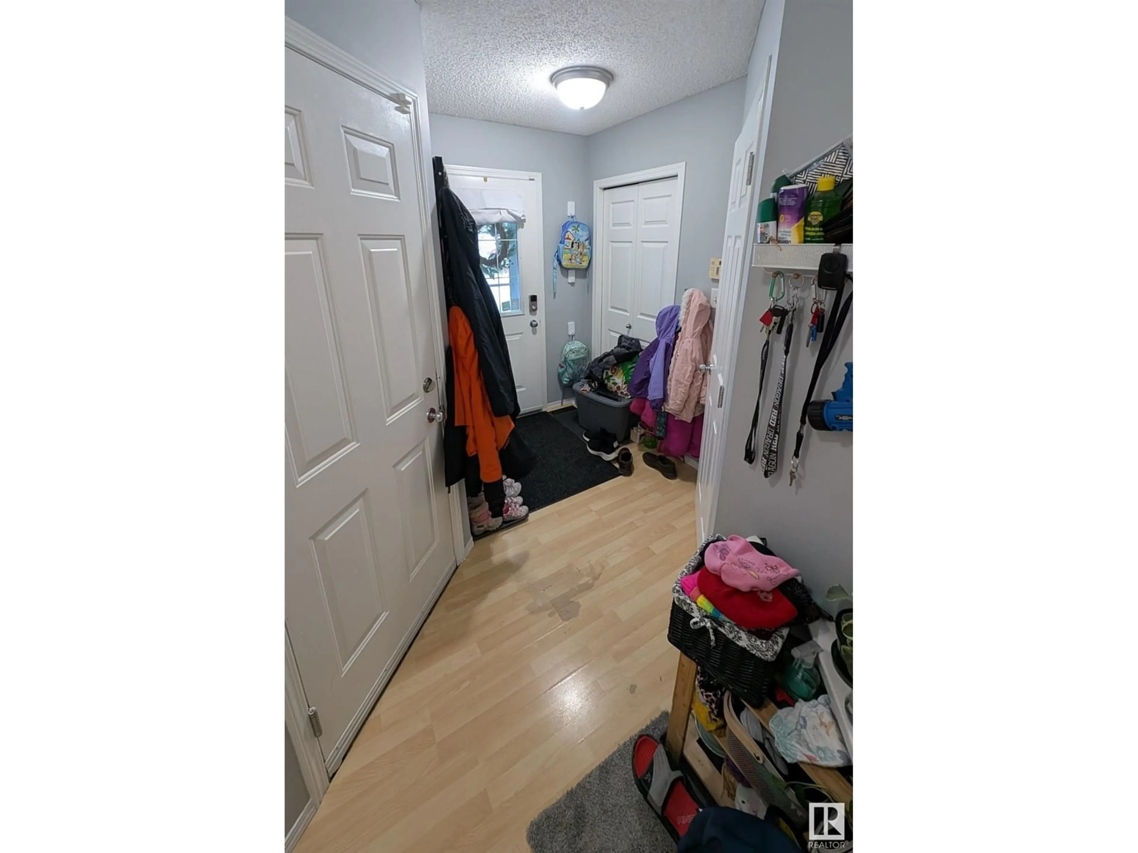 Unknown for #1 4350 23 ST NW NW, Edmonton Alberta T6T1X8