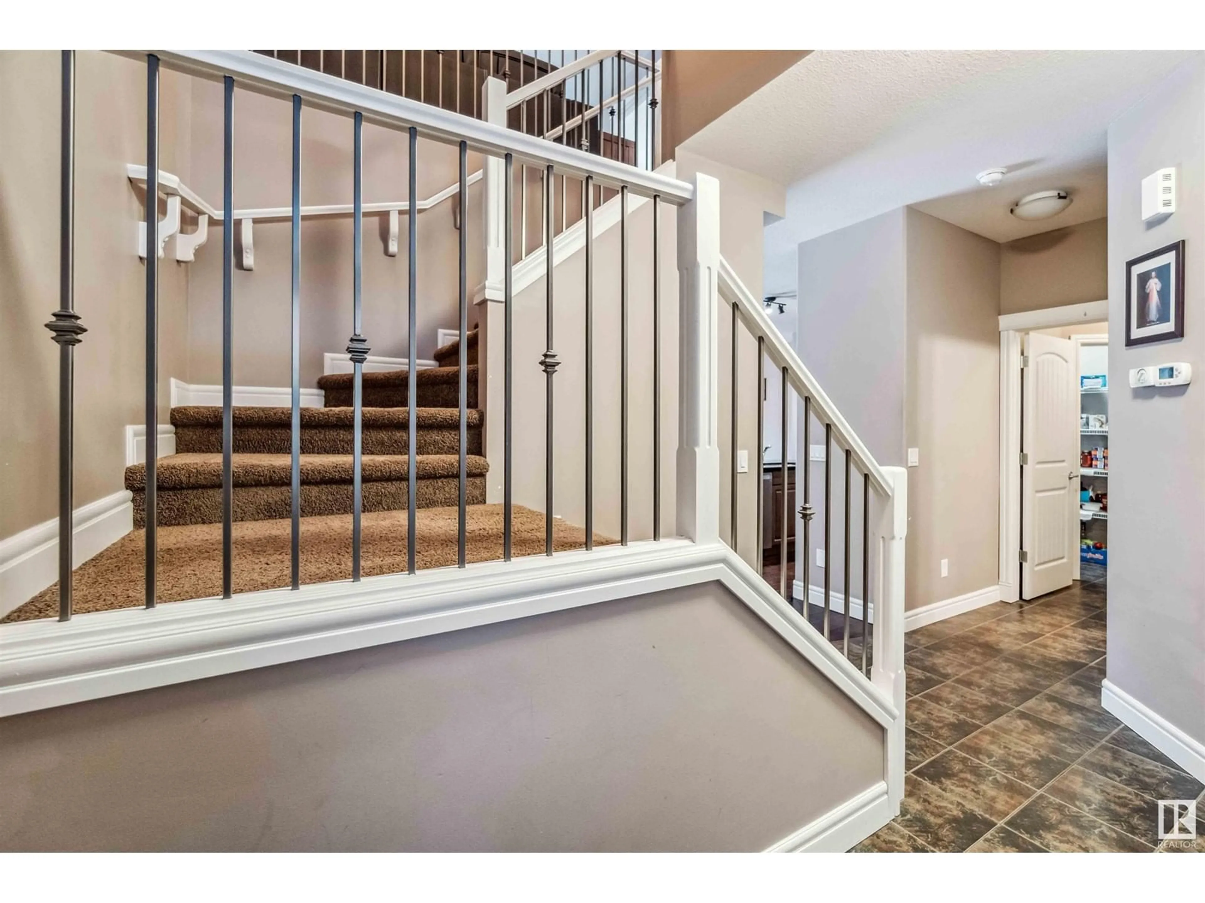 Indoor entryway for 4107 50 ST, Gibbons Alberta T0A1N0