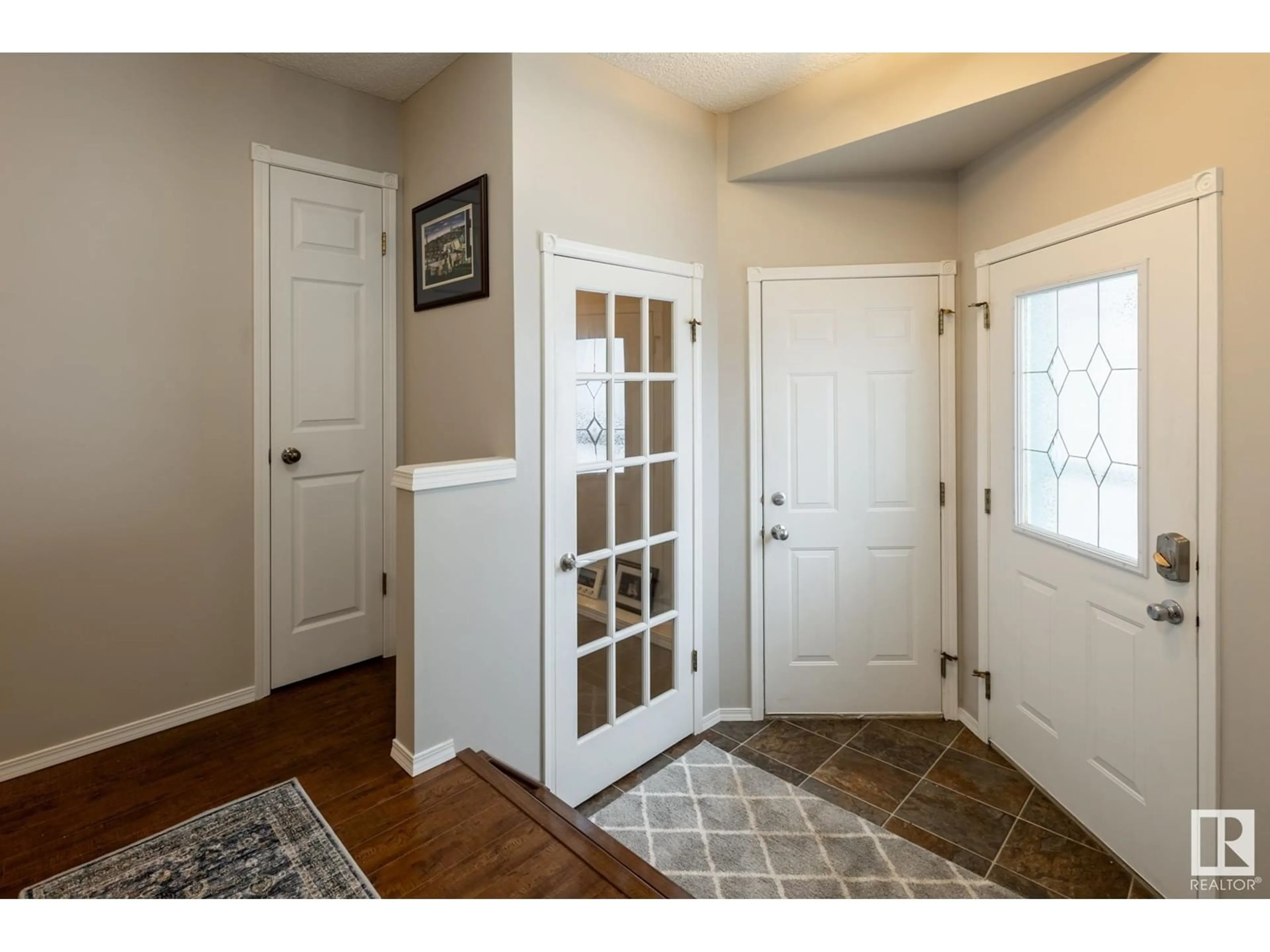 Indoor entryway for 5410 42 AV, Beaumont Alberta T4X1L8