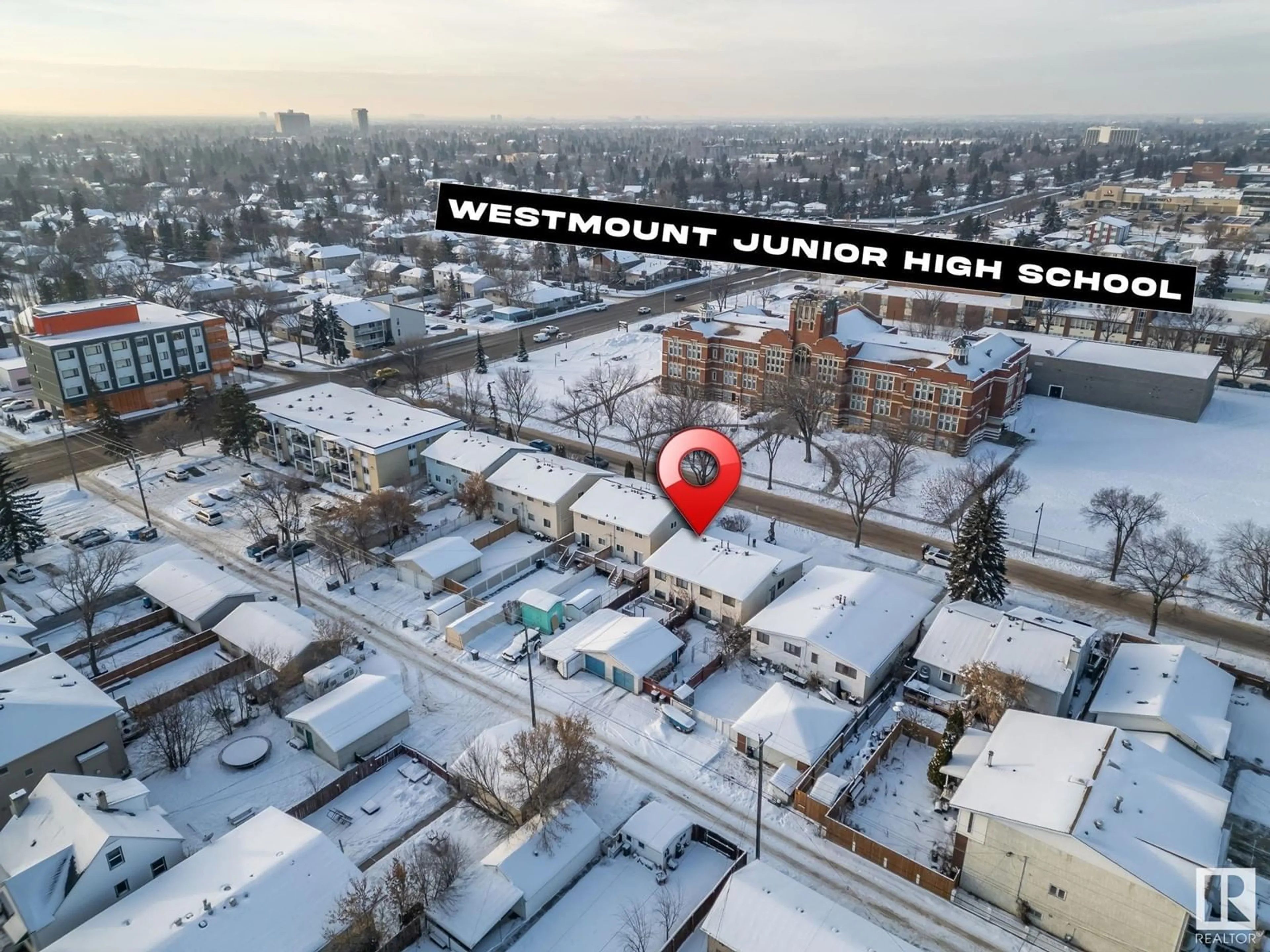 A pic from outside/outdoor area/front of a property/back of a property/a pic from drone, city buildings view from balcony for 11133 130 ST NW, Edmonton Alberta T5M0Z9