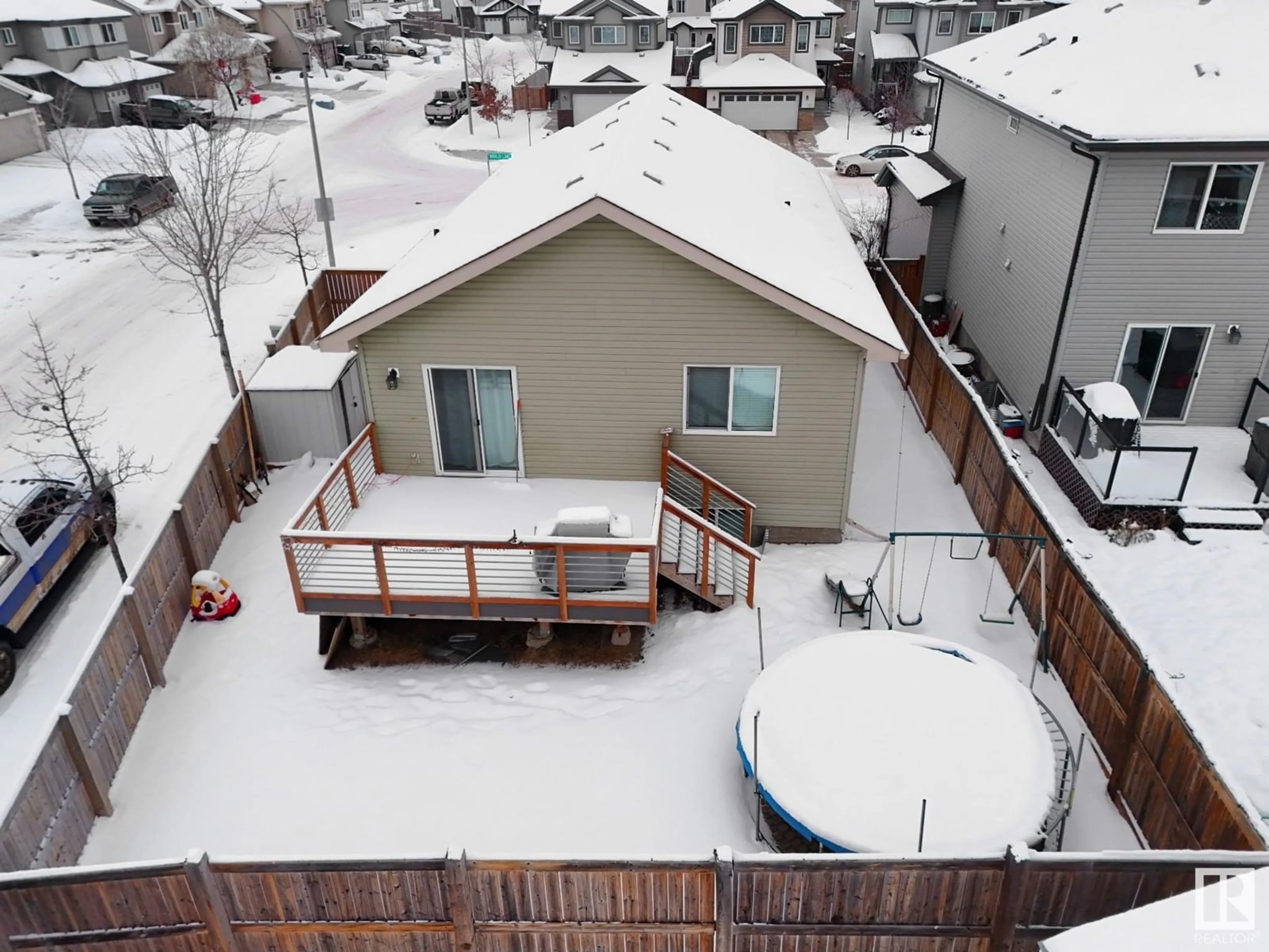 A pic from outside/outdoor area/front of a property/back of a property/a pic from drone, unknown for 69 NAVAJO LN, Fort Saskatchewan Alberta T8L0K6