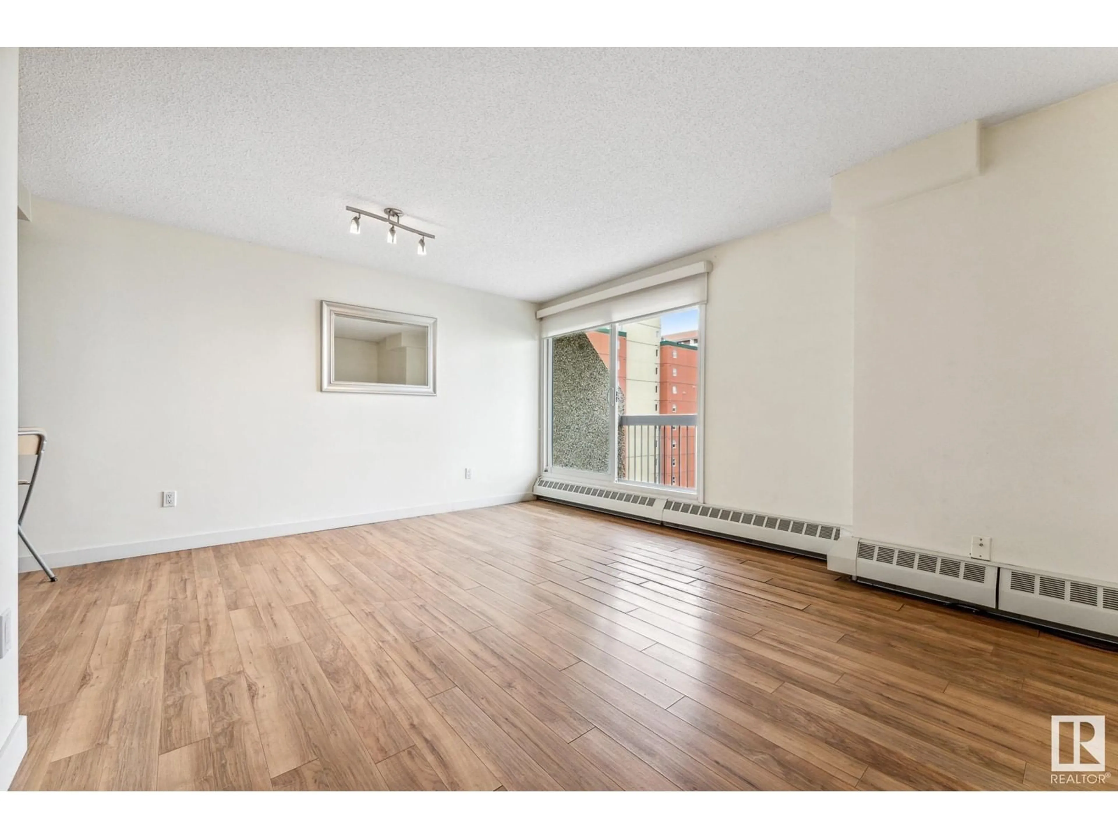 A pic of a room for #1108 9715 110 ST NW, Edmonton Alberta T5K2M1