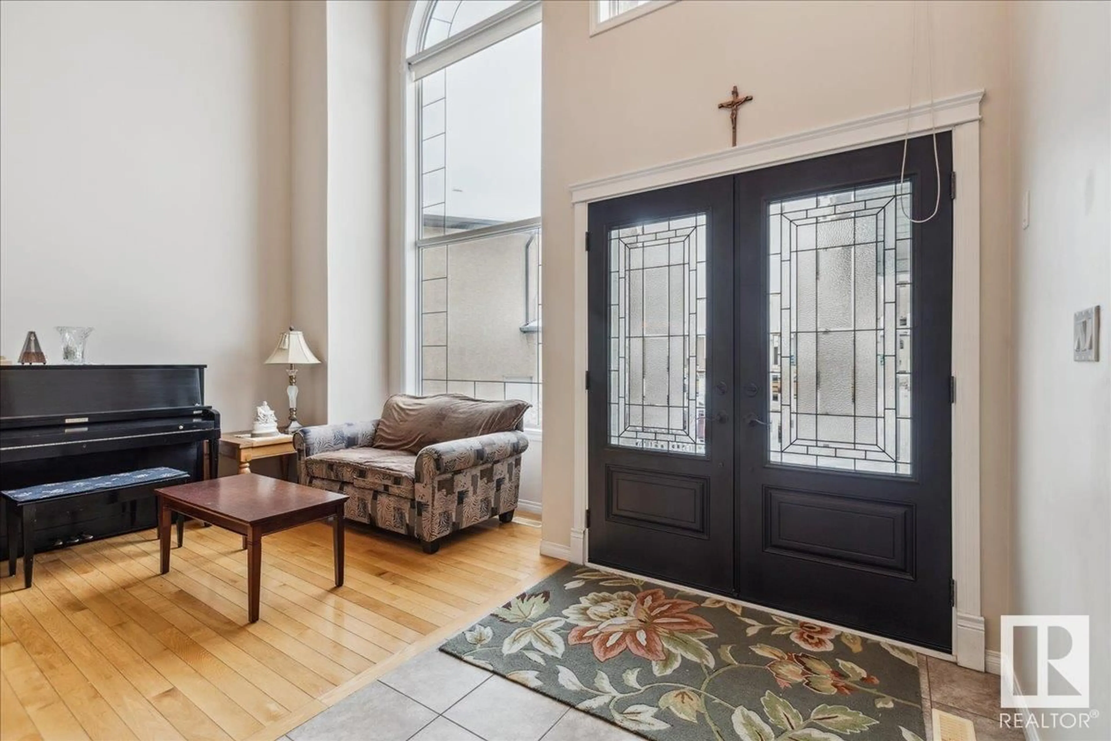 Indoor entryway for 13404 162 AV NW, Edmonton Alberta T6V0C1