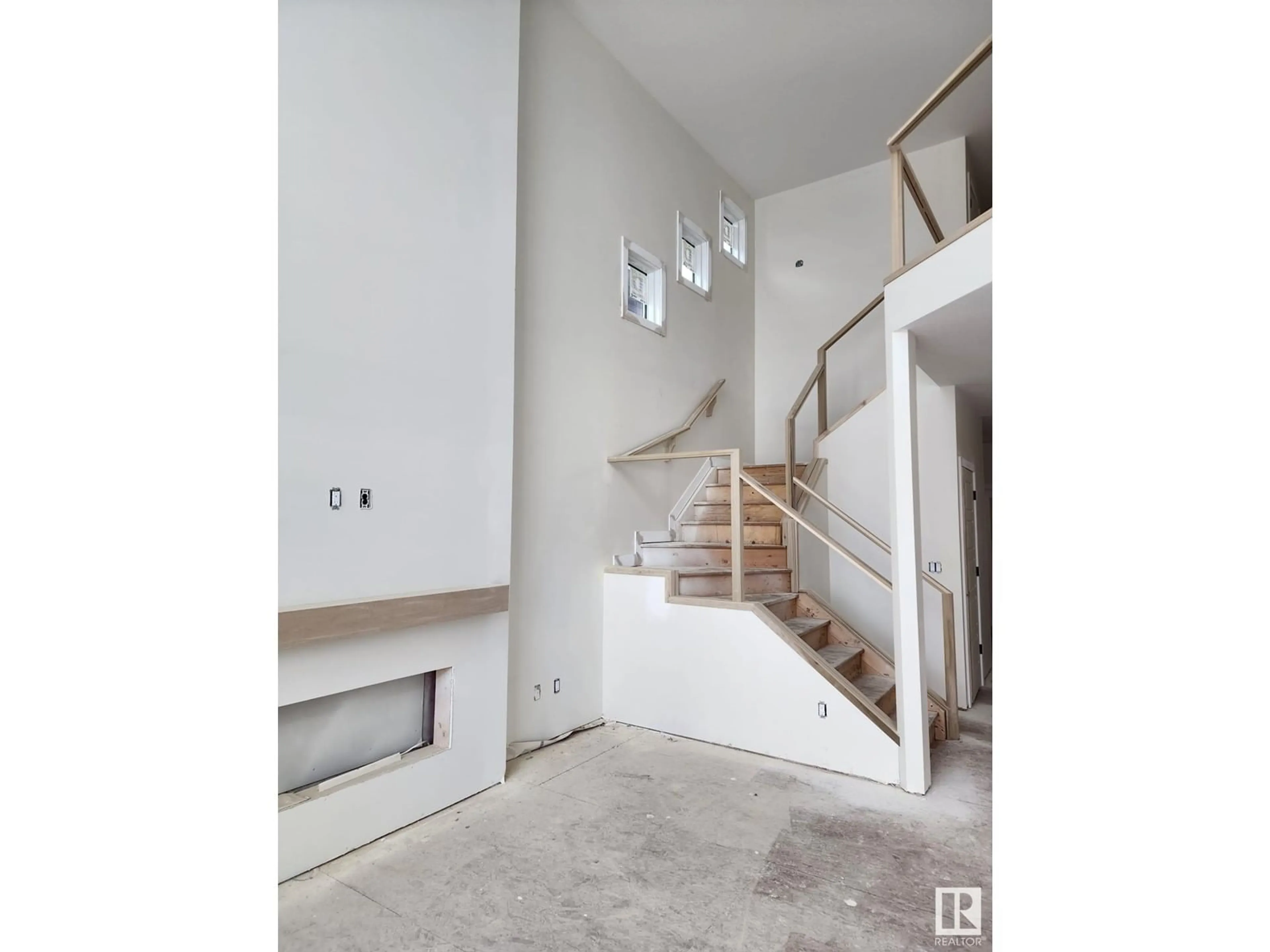 Stairs for 330 CANTER WD, Sherwood Park Alberta T8H2Z7