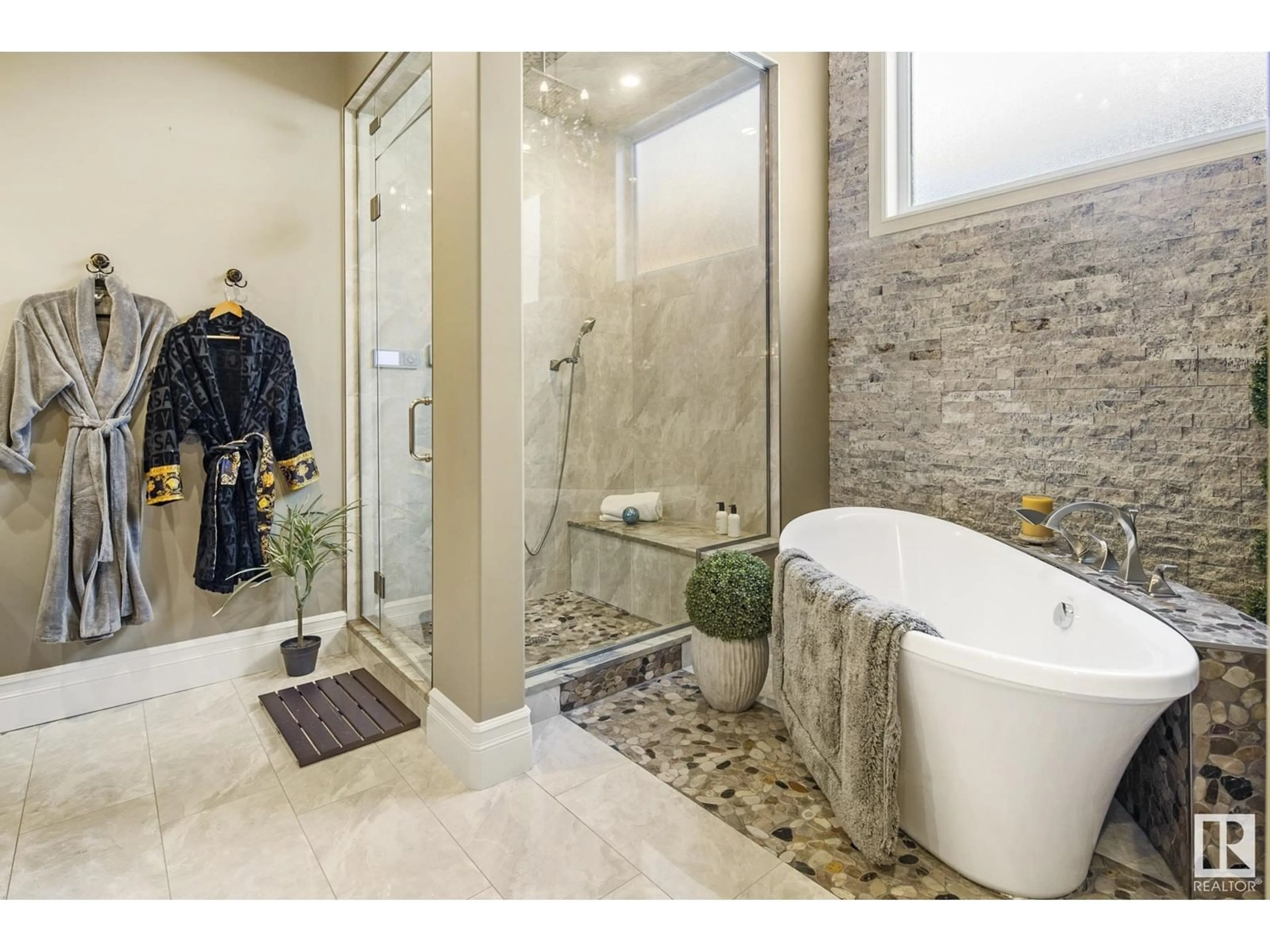 Contemporary bathroom, ceramic/tile floor for 2767 WHEATON DR NW, Edmonton Alberta T6W2M5