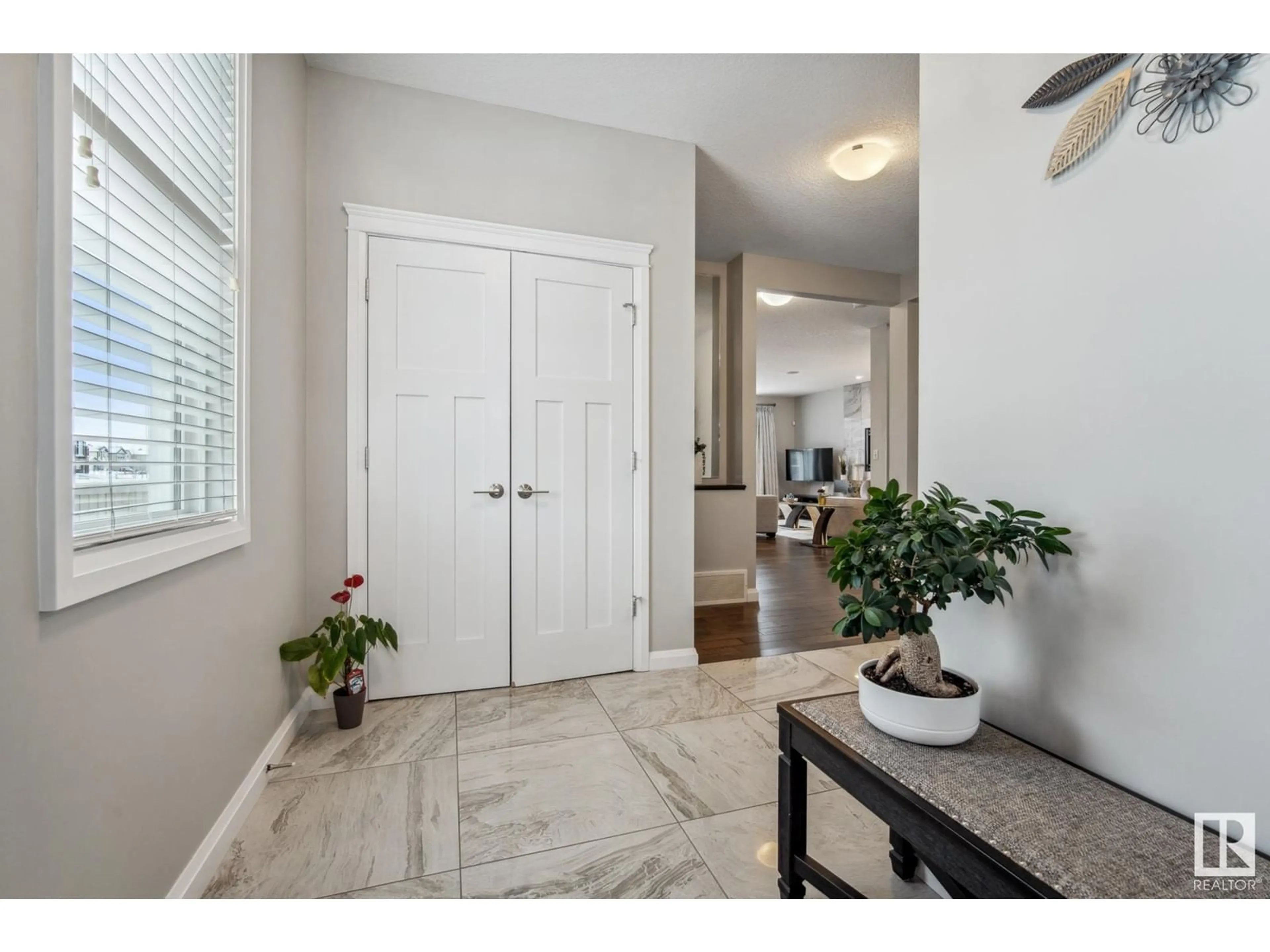 Indoor entryway for 1204 SECORD LANDING NW, Edmonton Alberta T5T4N3