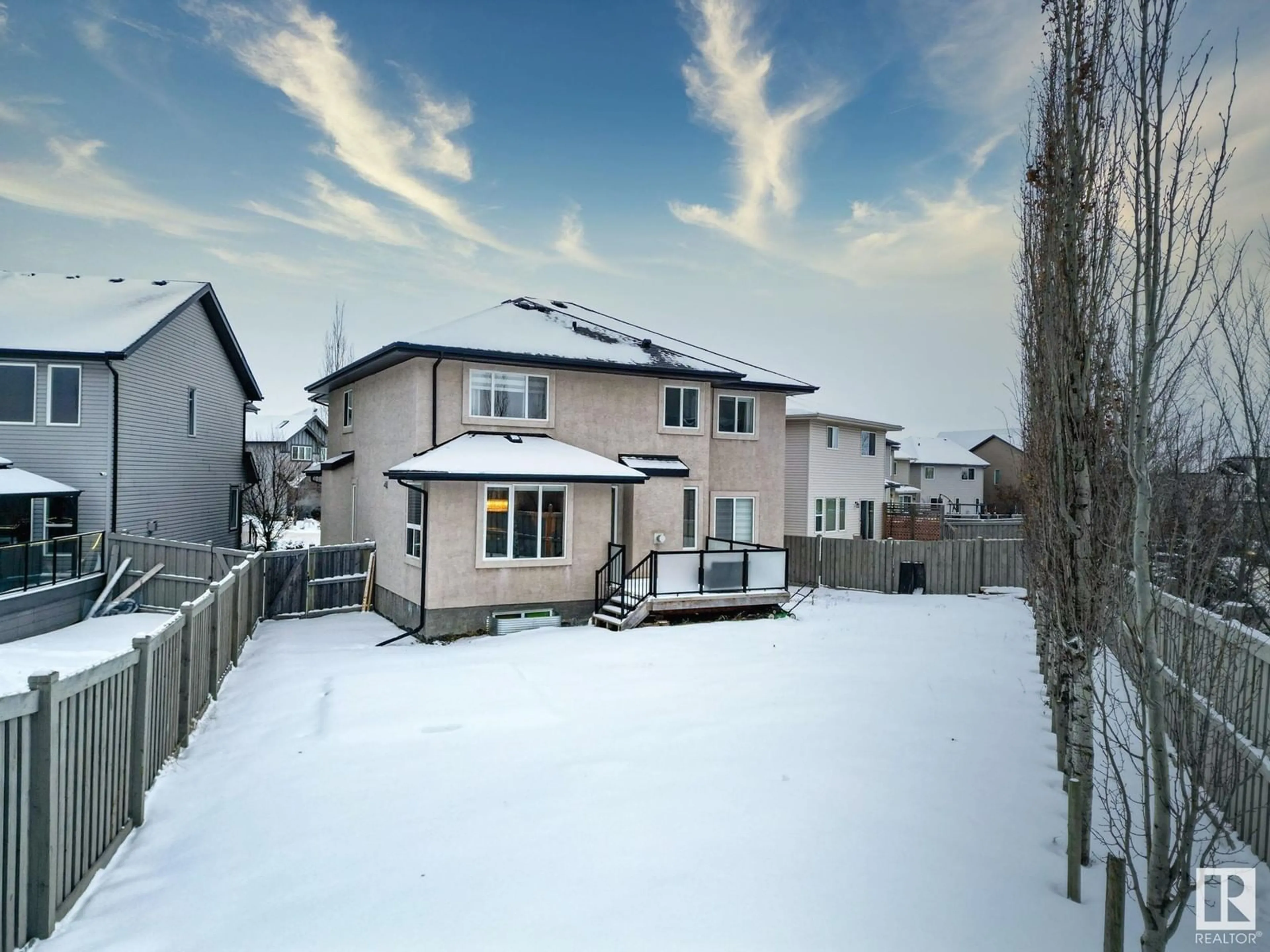 A pic from outside/outdoor area/front of a property/back of a property/a pic from drone, unknown for 3948 CLAXTON LOOP SW, Edmonton Alberta T6W1Y7