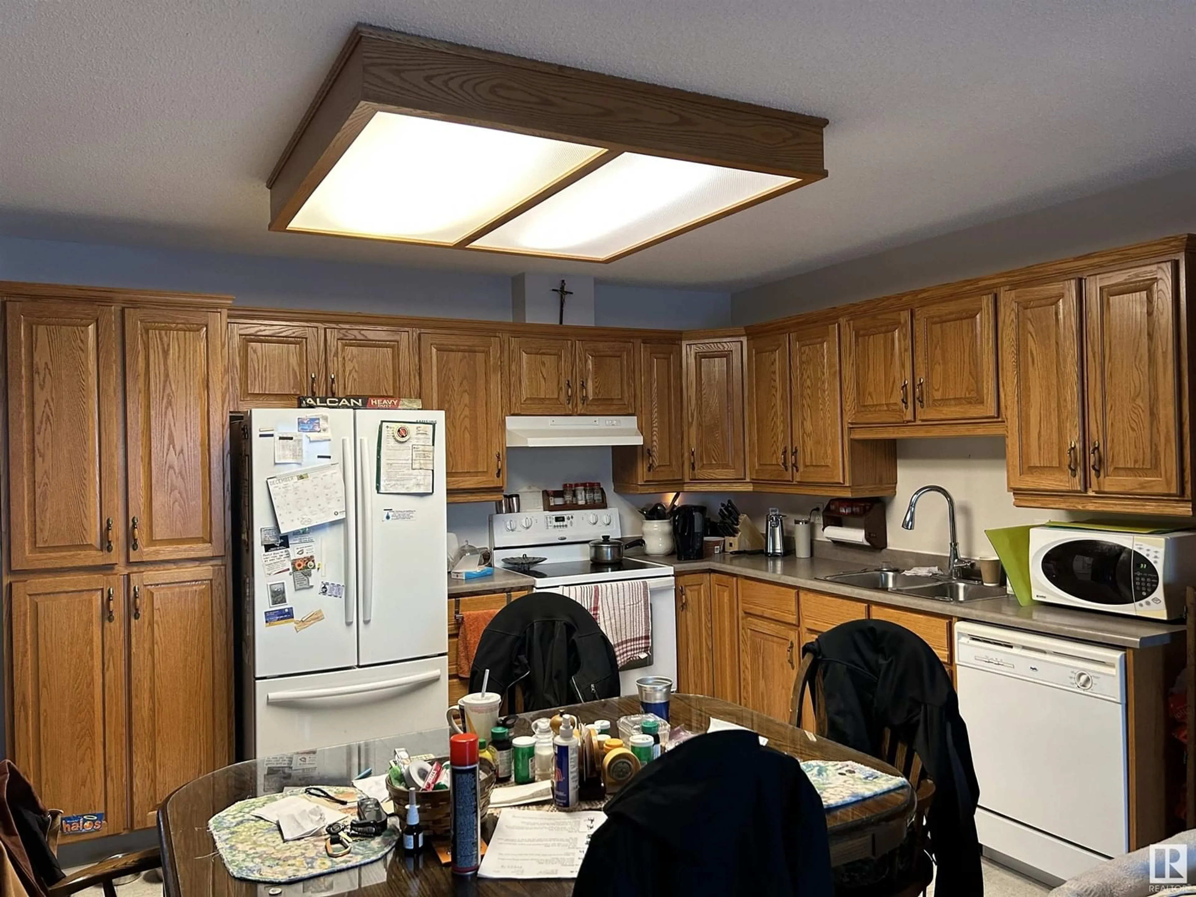 Standard kitchen, unknown for 5138 47 ST, Redwater Alberta T0A2W0