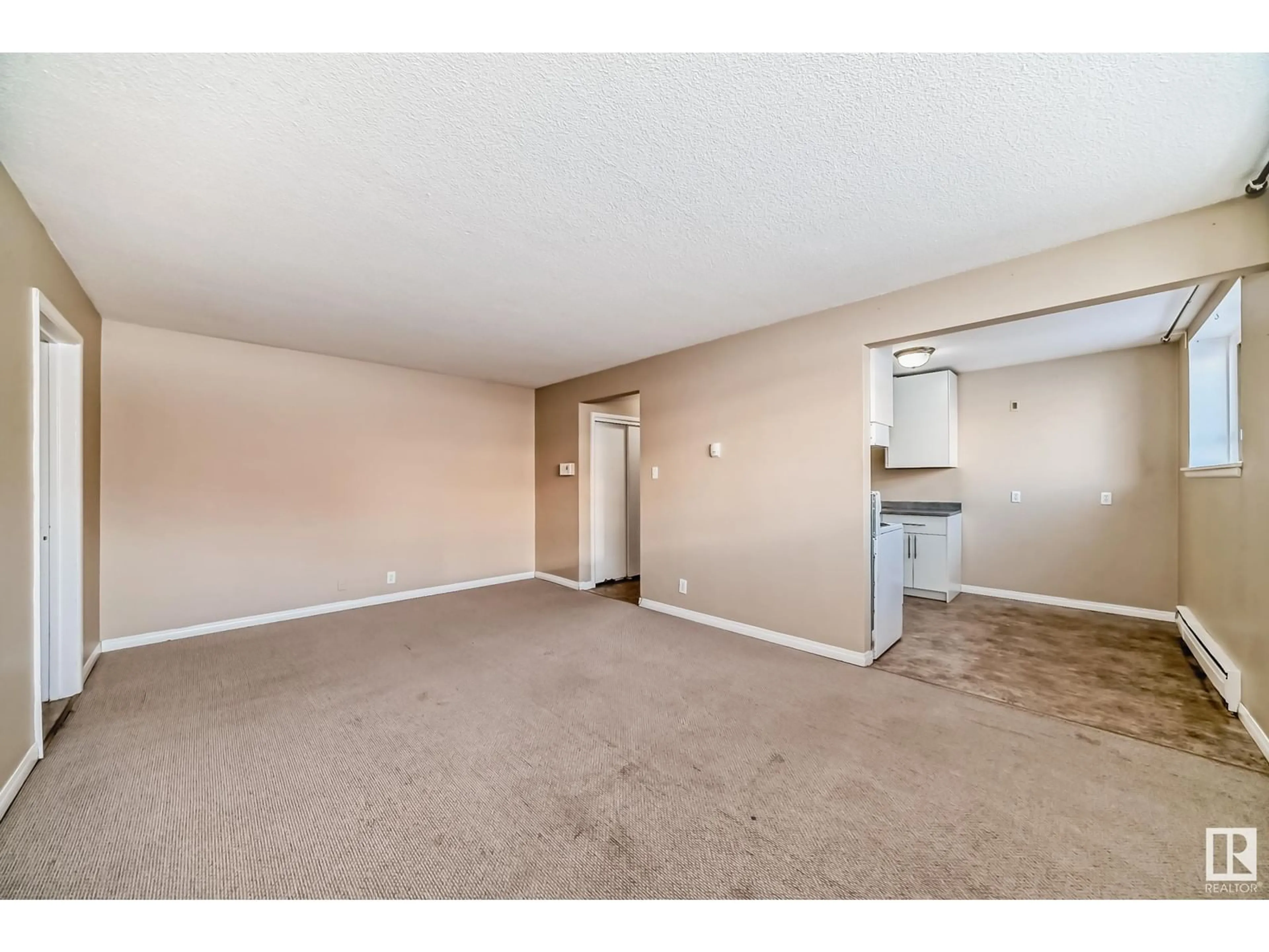 A pic of a room for #16 9740 62 ST NW, Edmonton Alberta T6B1P6