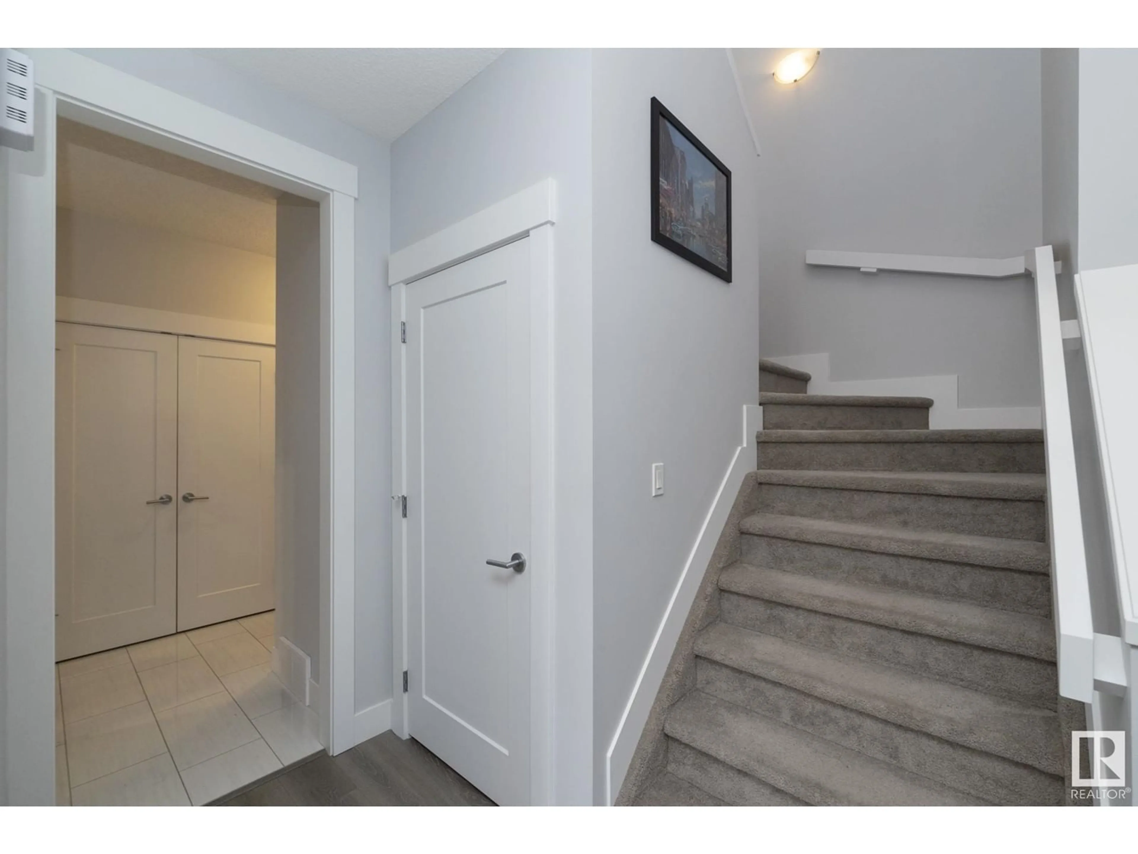 Indoor entryway for #6 4835 Wright DR SW, Edmonton Alberta T6W3T2