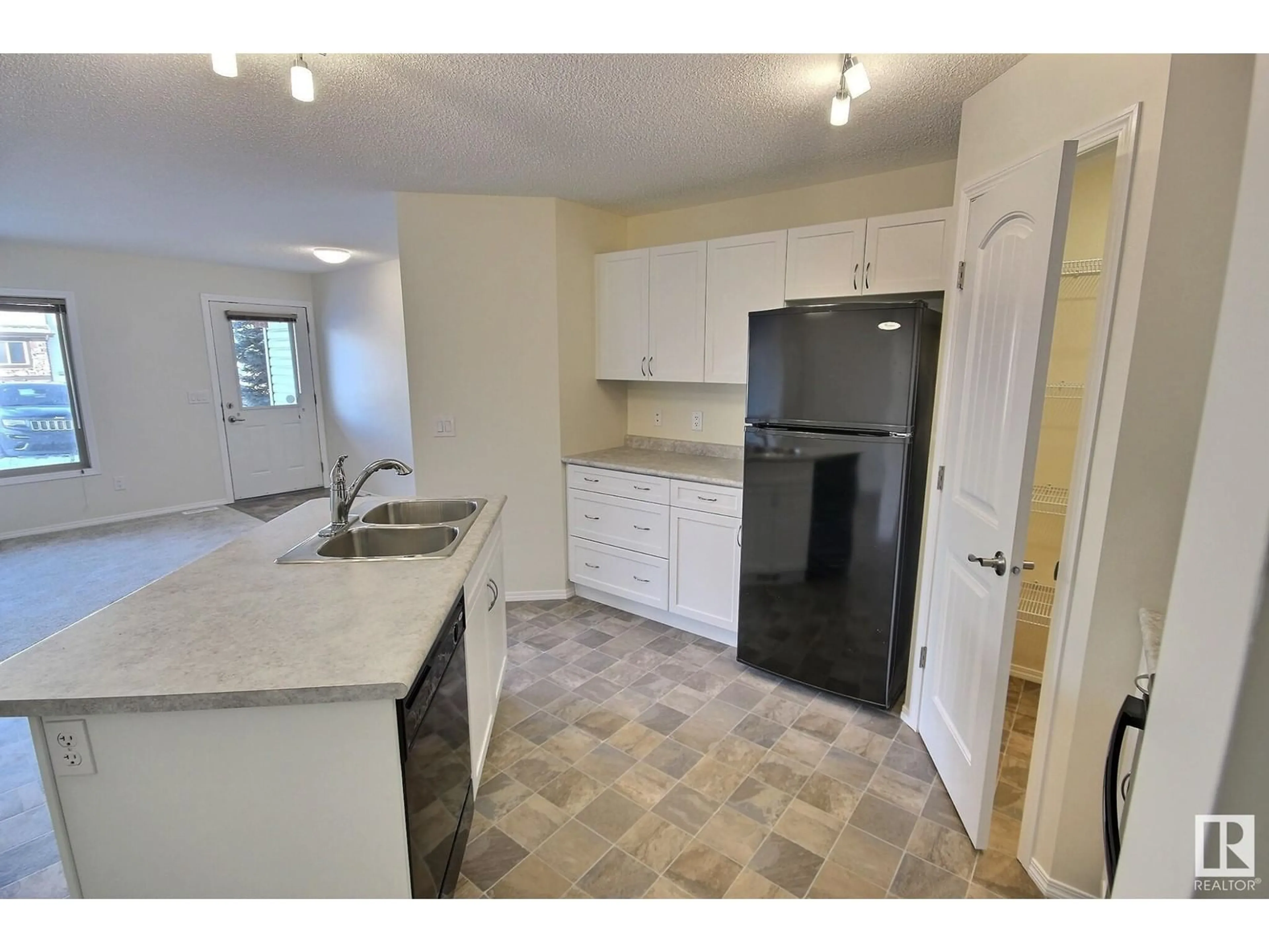 Standard kitchen, unknown for #29 604 62 ST SW, Edmonton Alberta T6K0K4