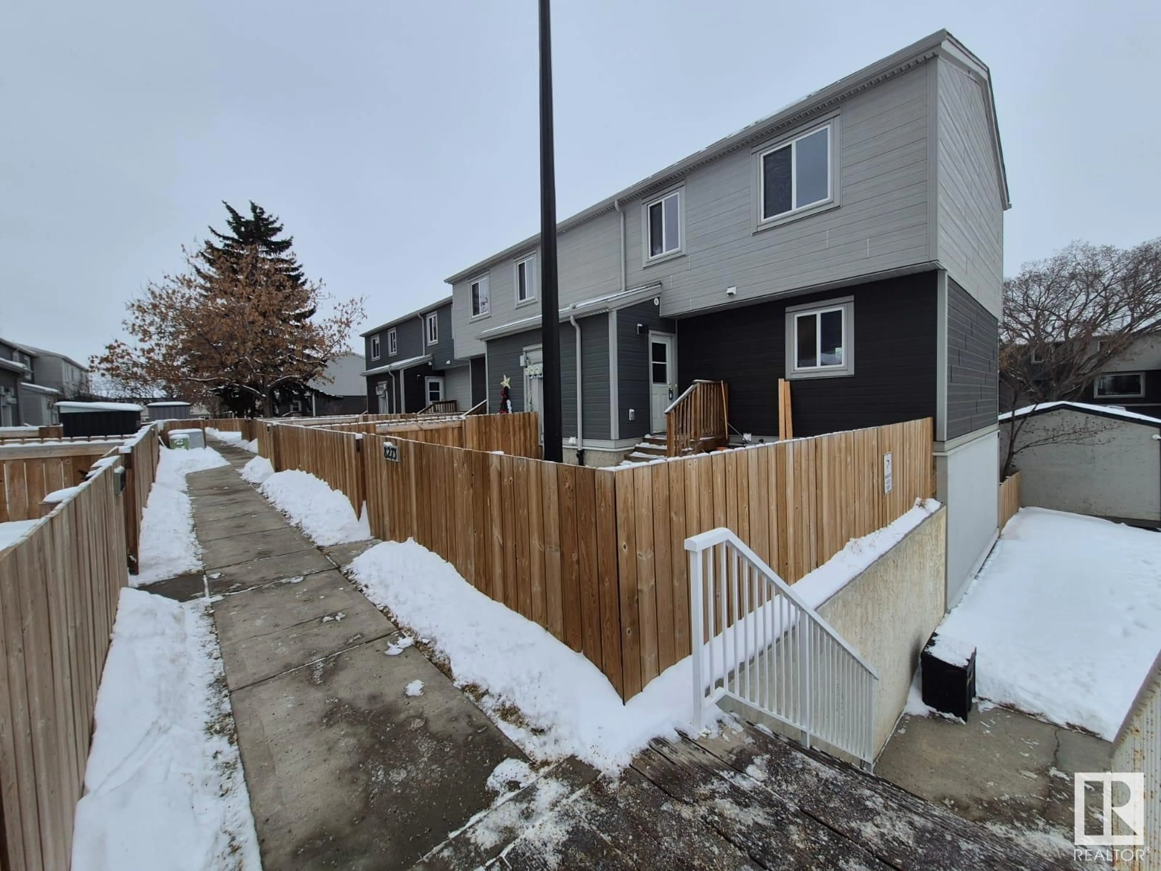 A pic from outside/outdoor area/front of a property/back of a property/a pic from drone, street for 8273 29 AV NW NW, Edmonton Alberta T6K3S9