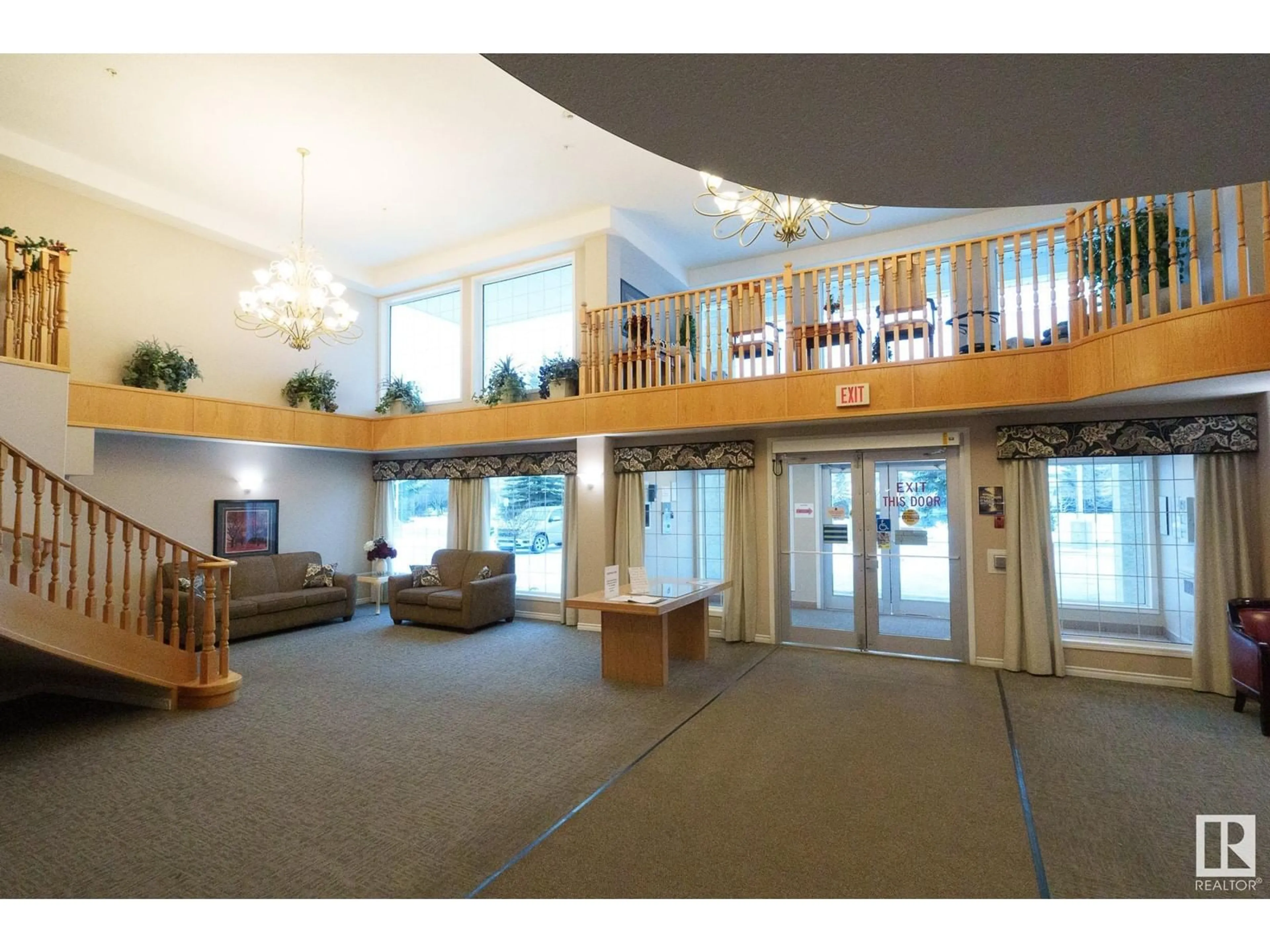 Indoor foyer for #325 2741 55 ST NW, Edmonton Alberta T6L7G7