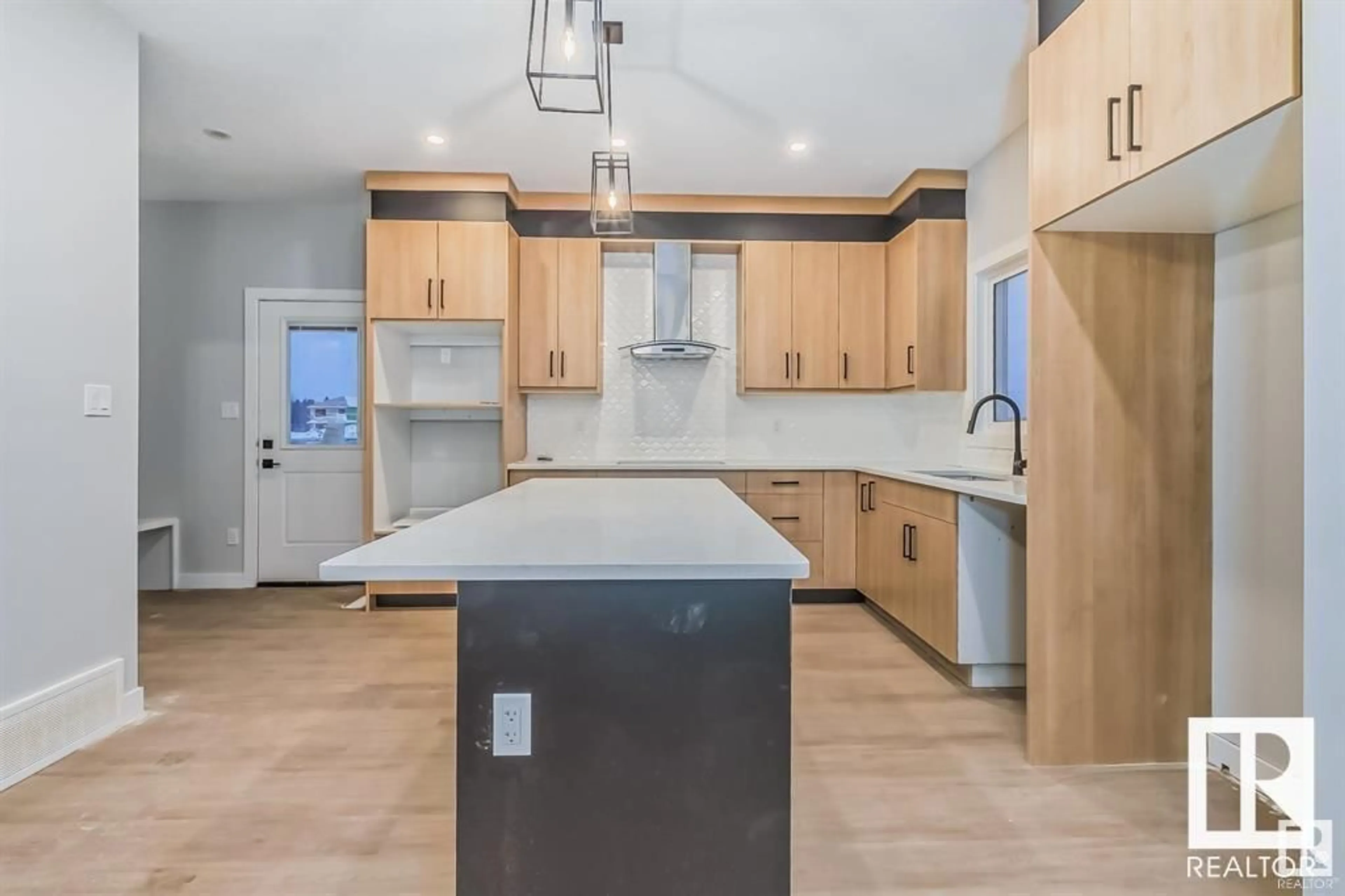 Open concept kitchen, ceramic/tile floor for 26 RESPLENDENT WY, St. Albert Alberta T8N8B3