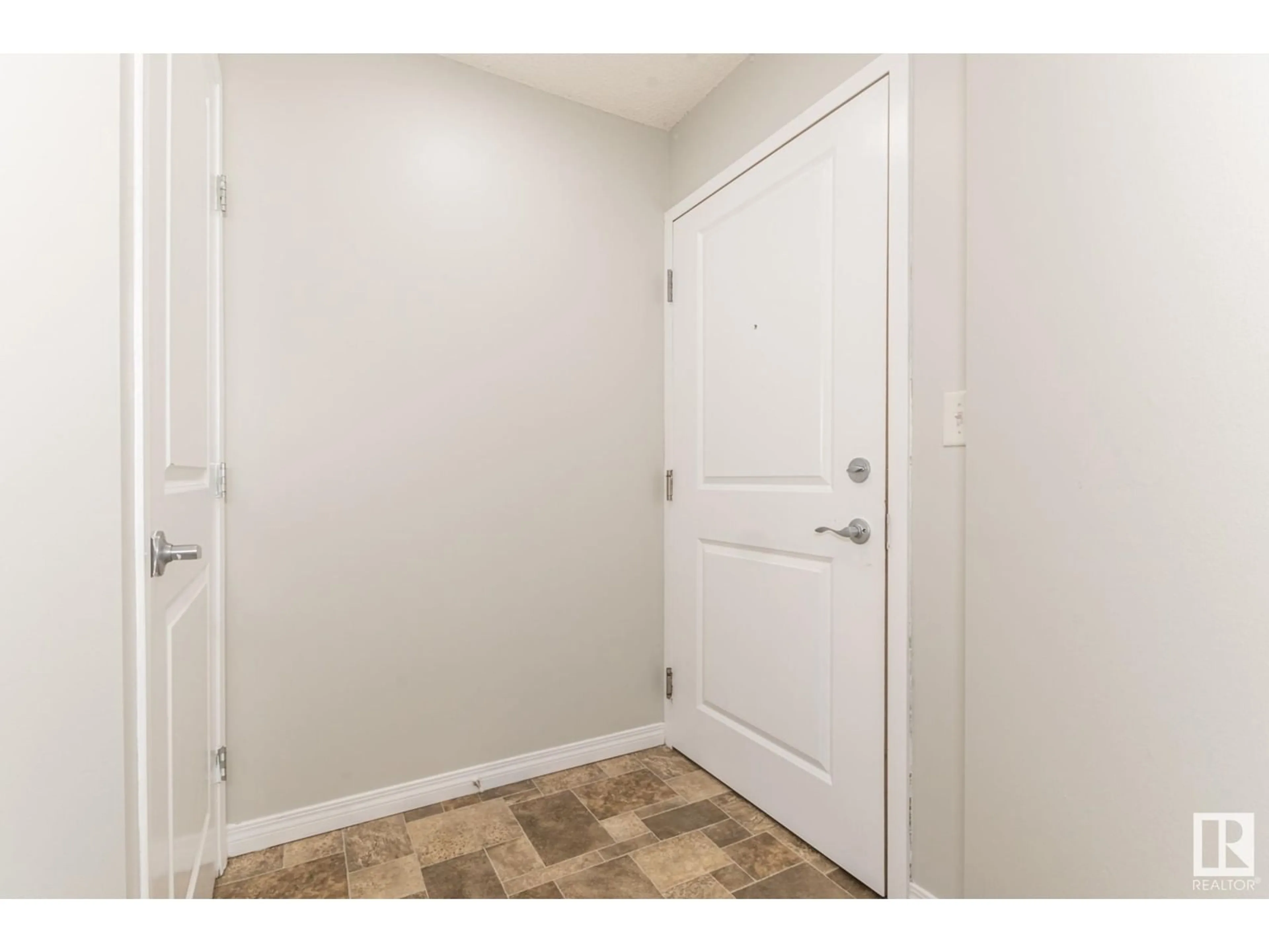 Indoor entryway for #A313 11445 Ellerslie Road SW SW, Edmonton Alberta T6W1T1