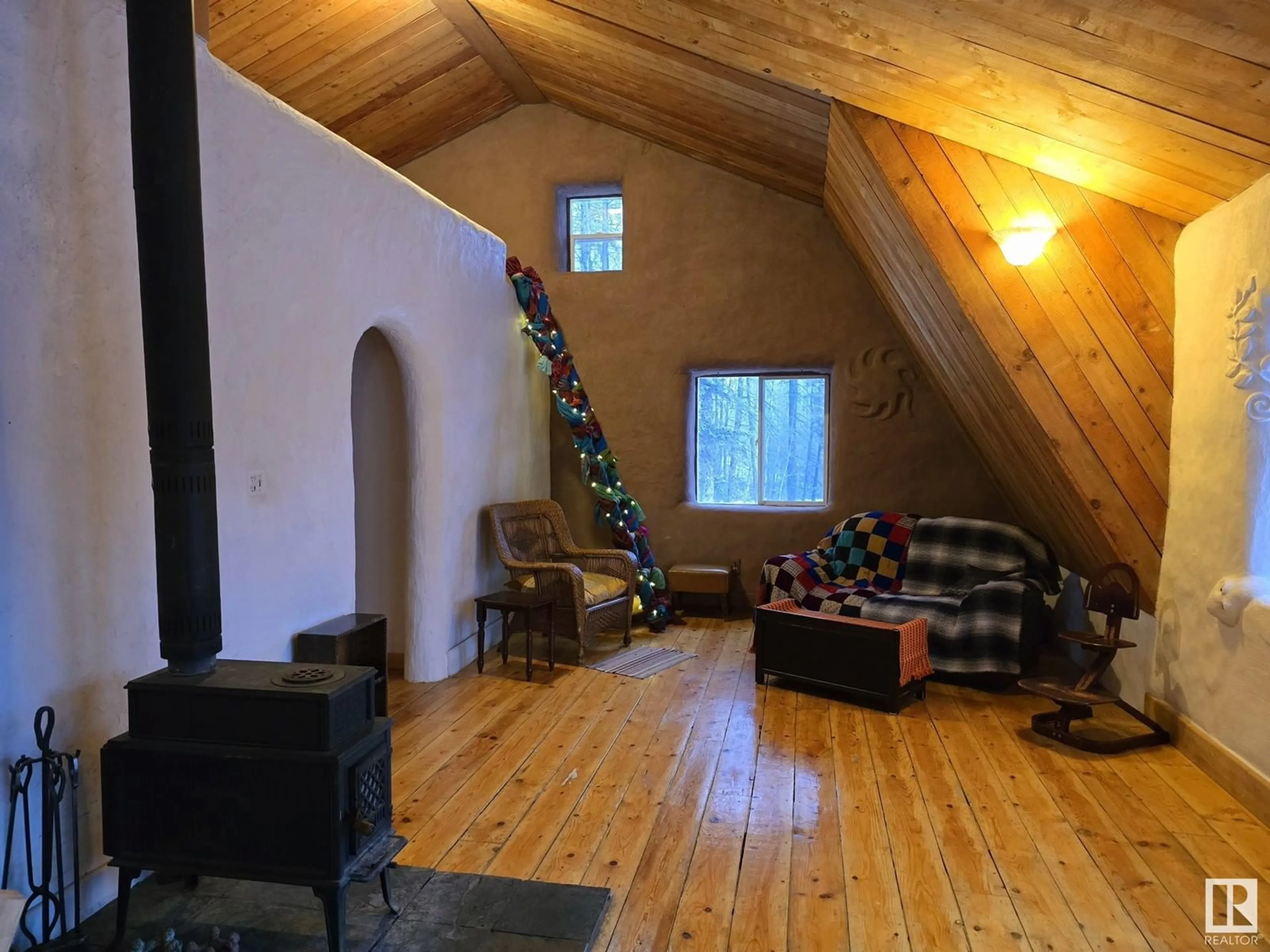 A pic of a room for 31 & 33 RGE ROAD 21, Rural Parkland County Alberta T7Y2N4