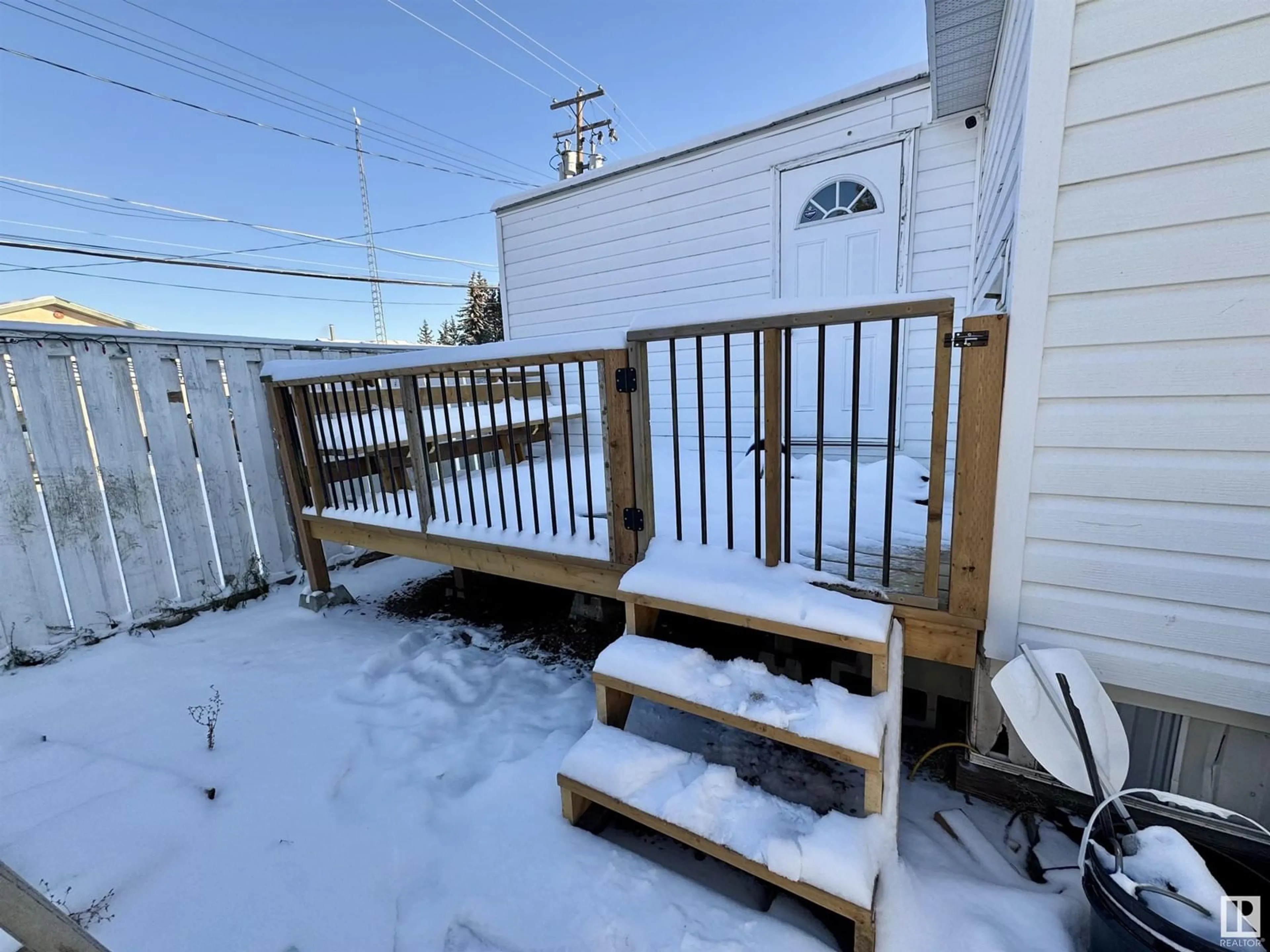 Patio, street for #19 5302 53 AV, Drayton Valley Alberta T7A1R1