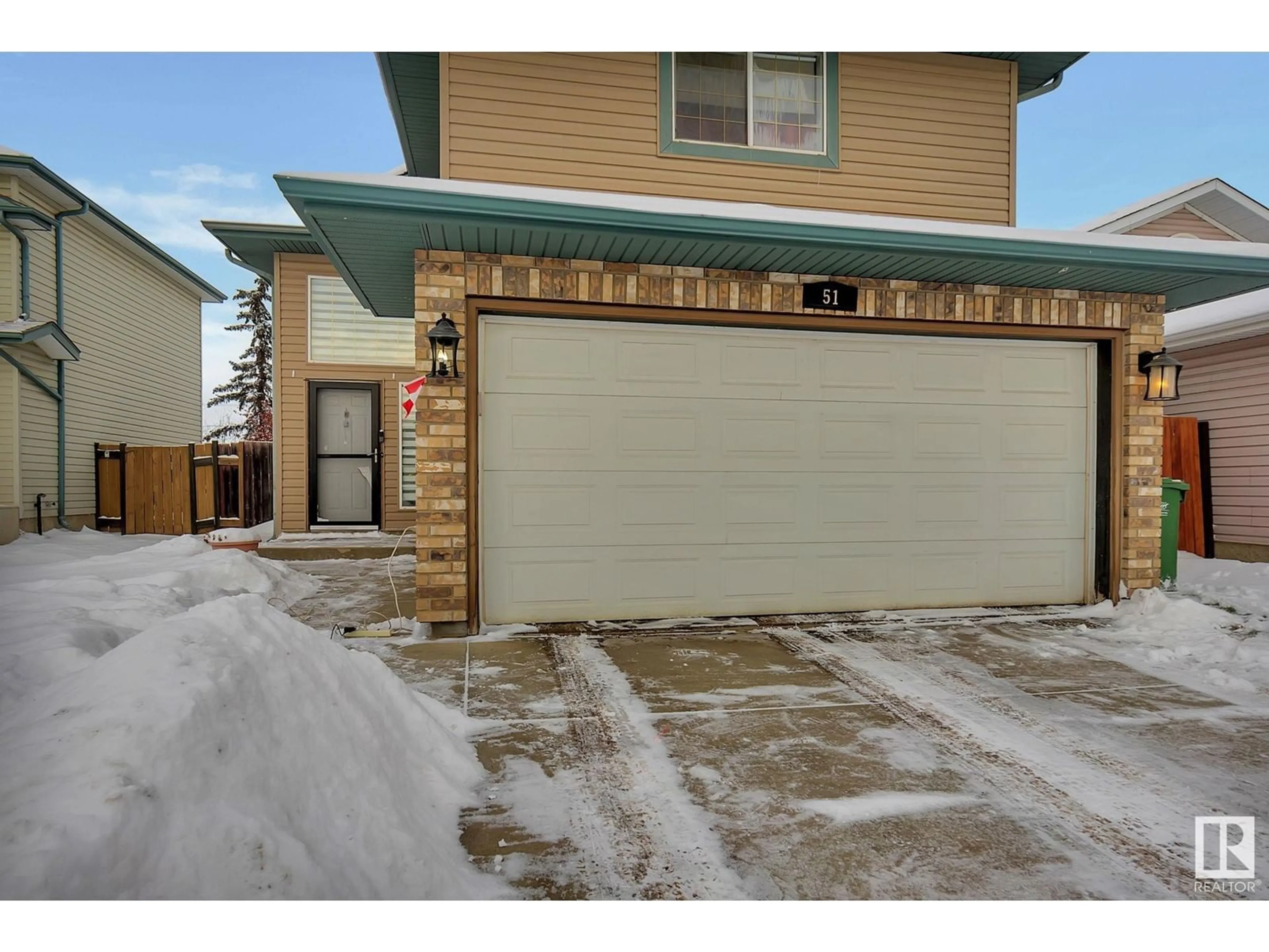 Indoor garage for 51 DUROCHER ST, St. Albert Alberta T8N6L9