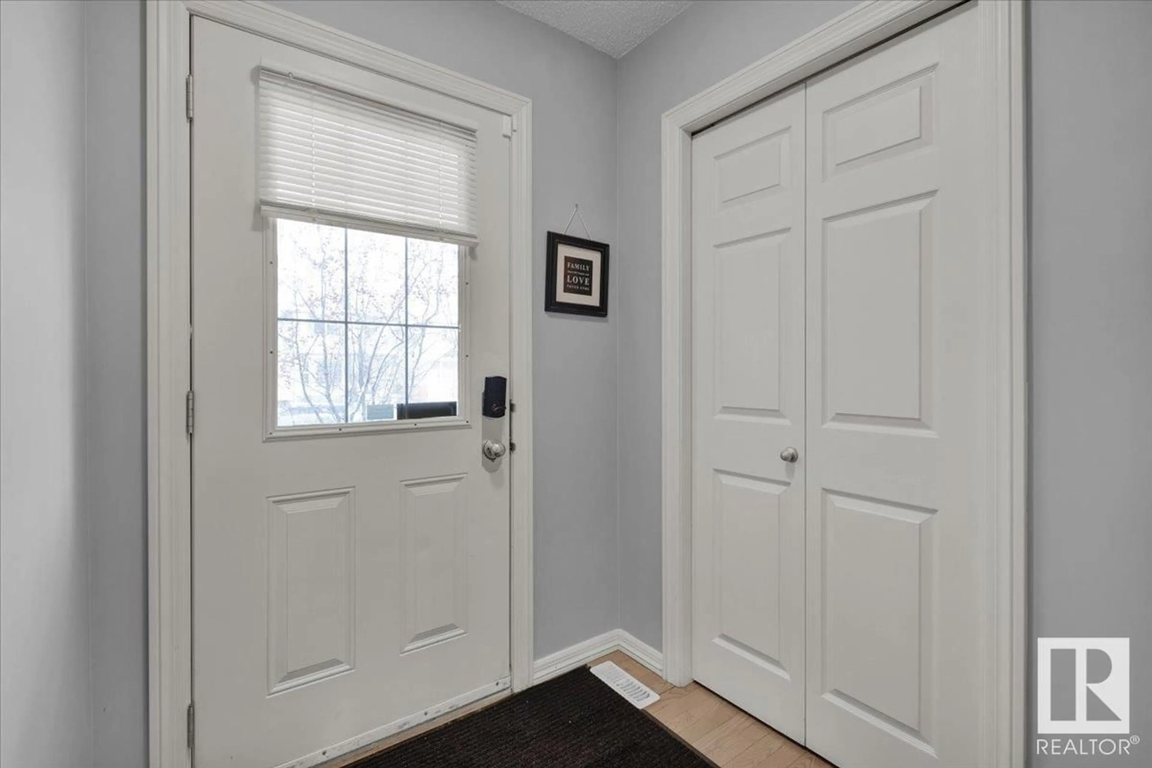 Indoor entryway for 89 KEYSTONE CR, Leduc Alberta T9E0M6