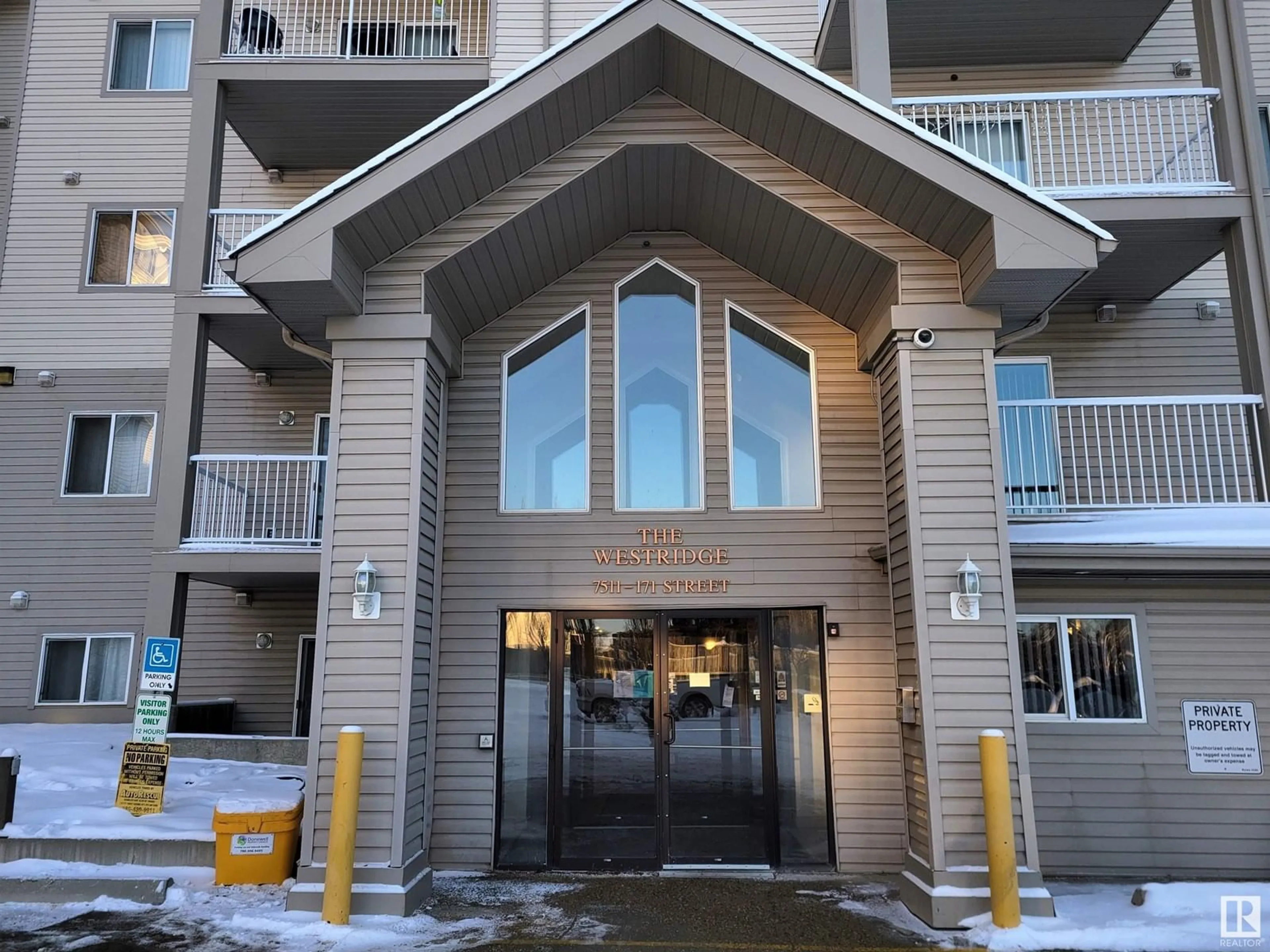 Indoor foyer for #320 7511 171 ST NW, Edmonton Alberta T5T6S7