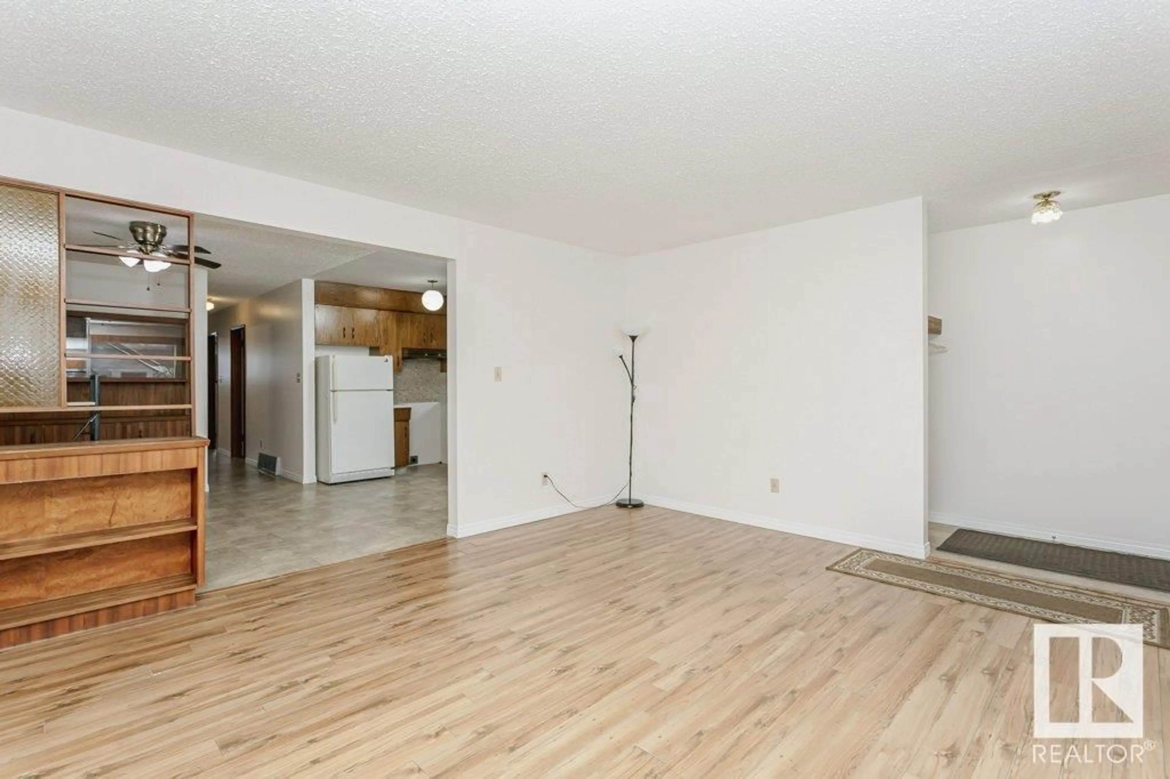 A pic of a room for 12011 / 12013 85 ST NW NW, Edmonton Alberta T5B3G4