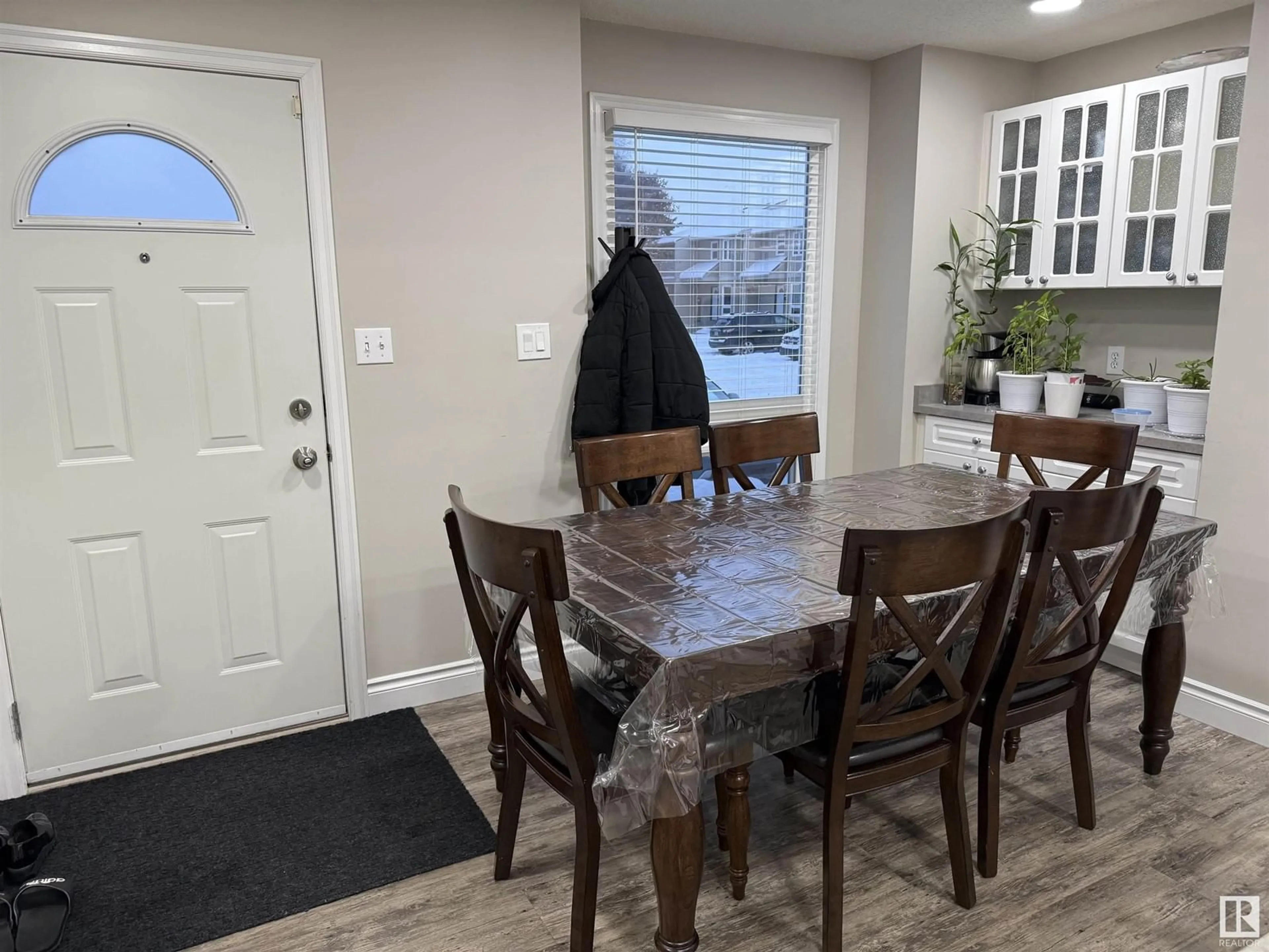 Dining room, unknown for 461 DUNLUCE RD NW, Edmonton Alberta T5X4Y5