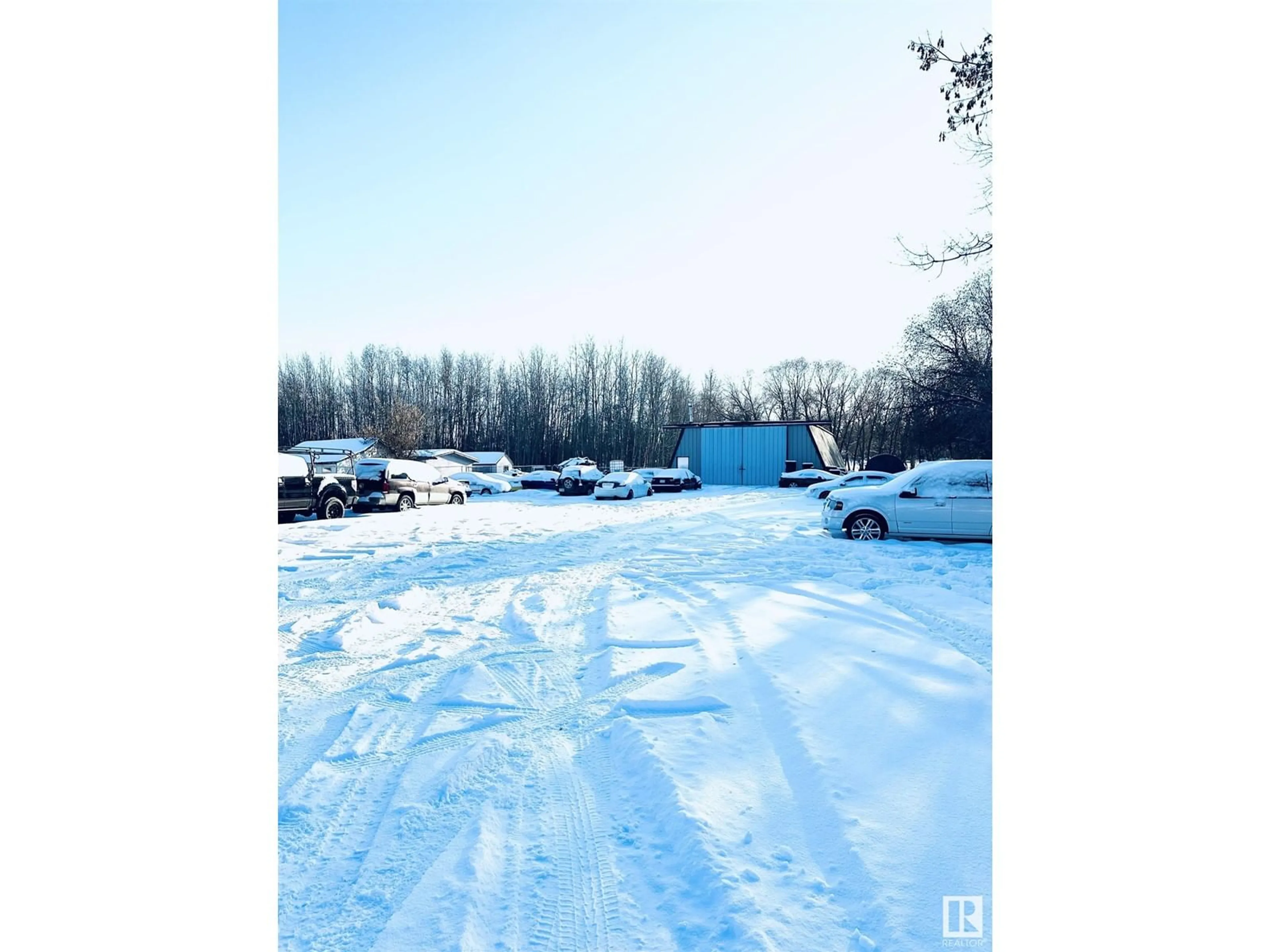 Parking for #27 52212 RGE ROAD 274 NW, Rural Parkland County Alberta T7X3T8