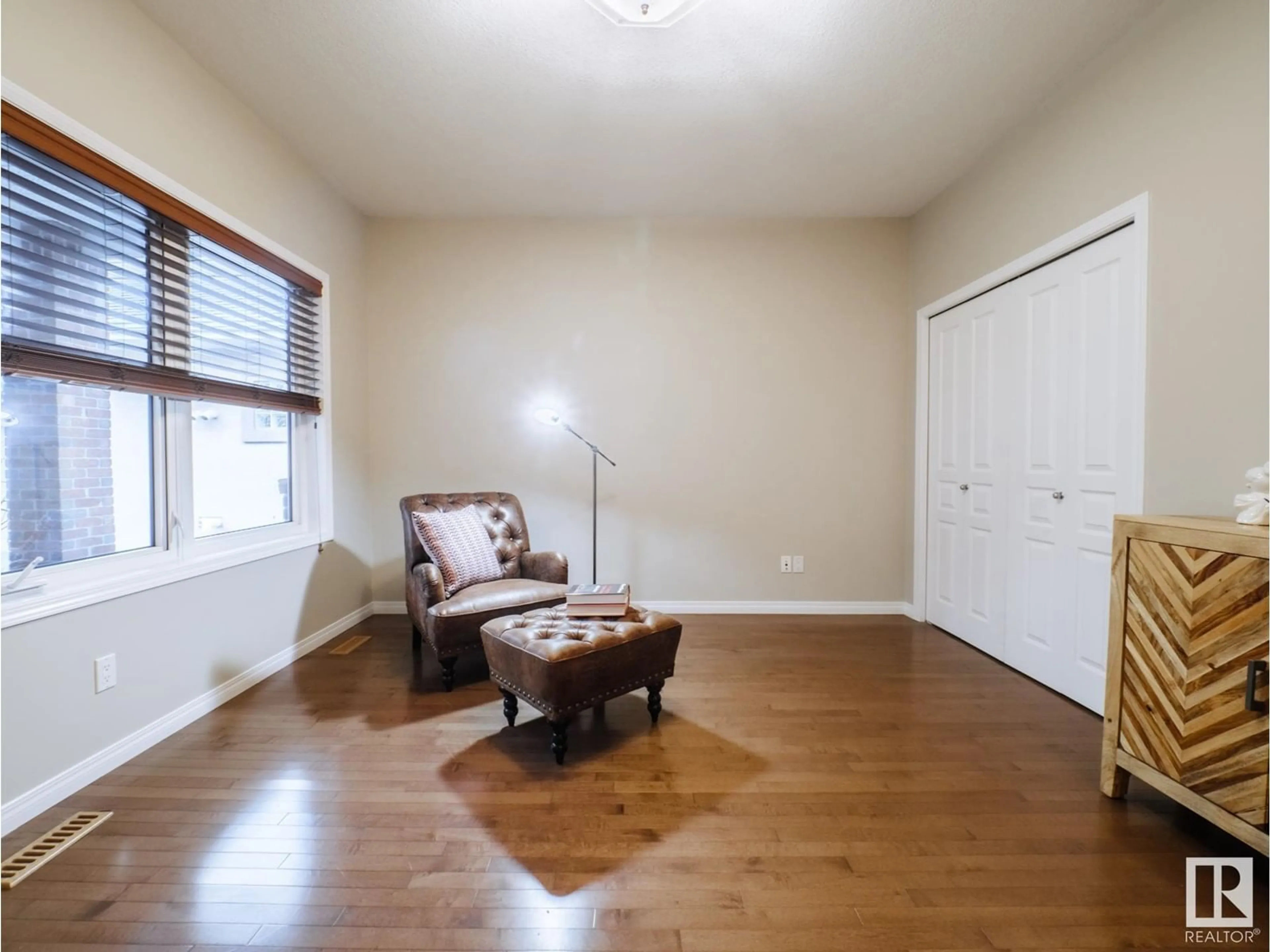 A pic of a room for #45 18343 LESSARD RD NW, Edmonton Alberta T6M0A2