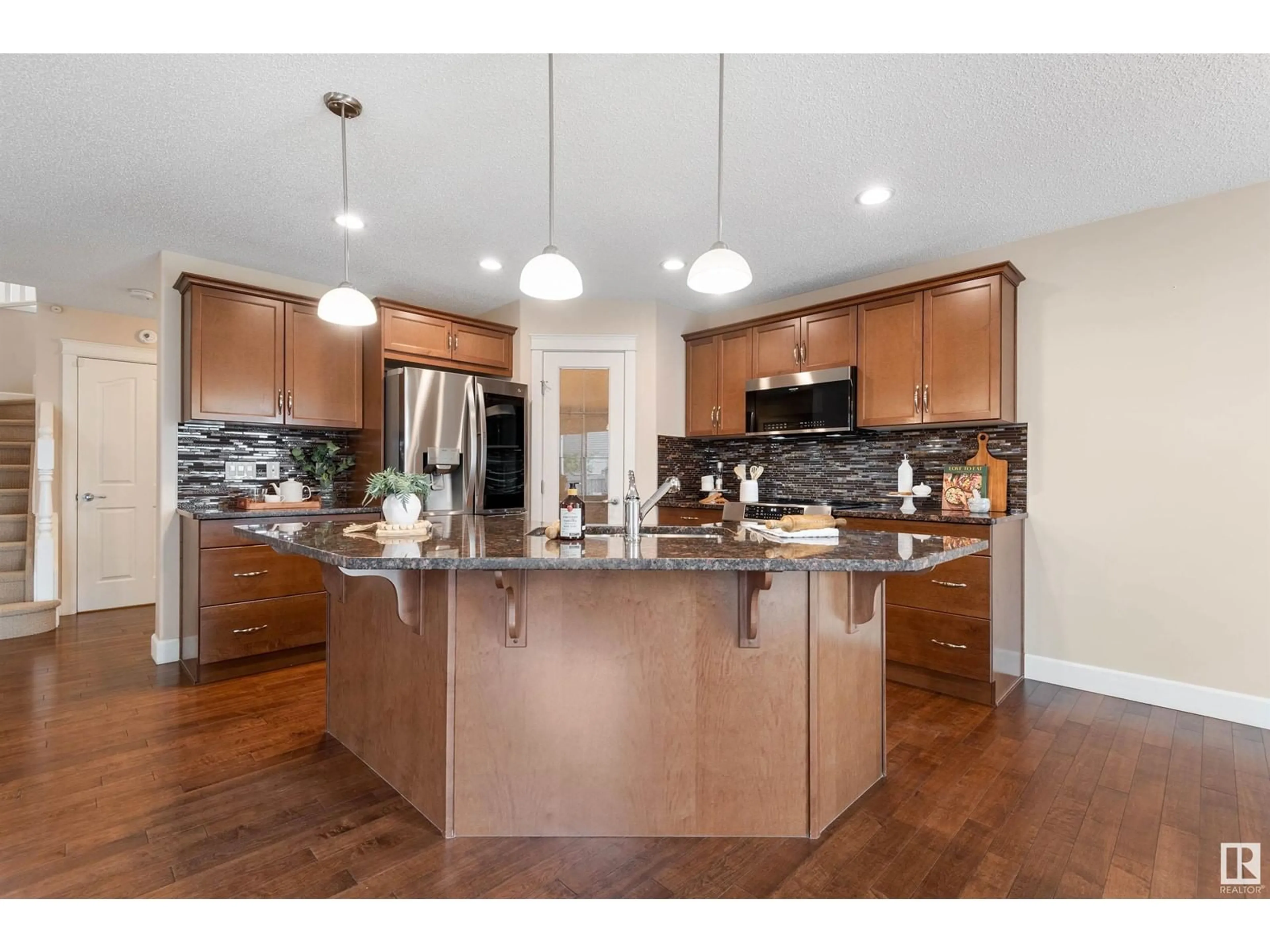 Open concept kitchen, unknown for 3231 WHITELAW DR NW, Edmonton Alberta T6W0P7