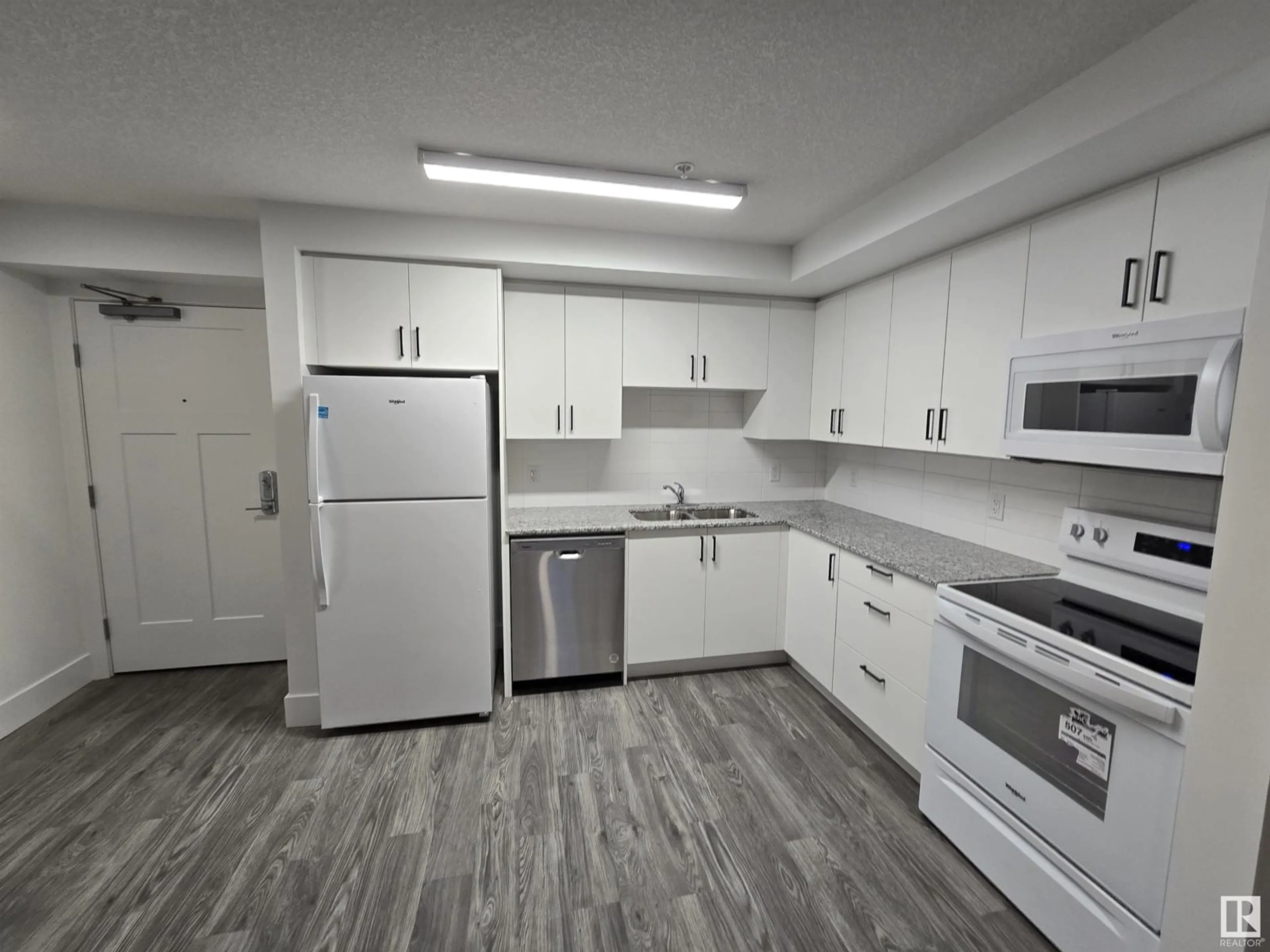 Standard kitchen, unknown for #207 9504 182 ST NW, Edmonton Alberta T5T3A7