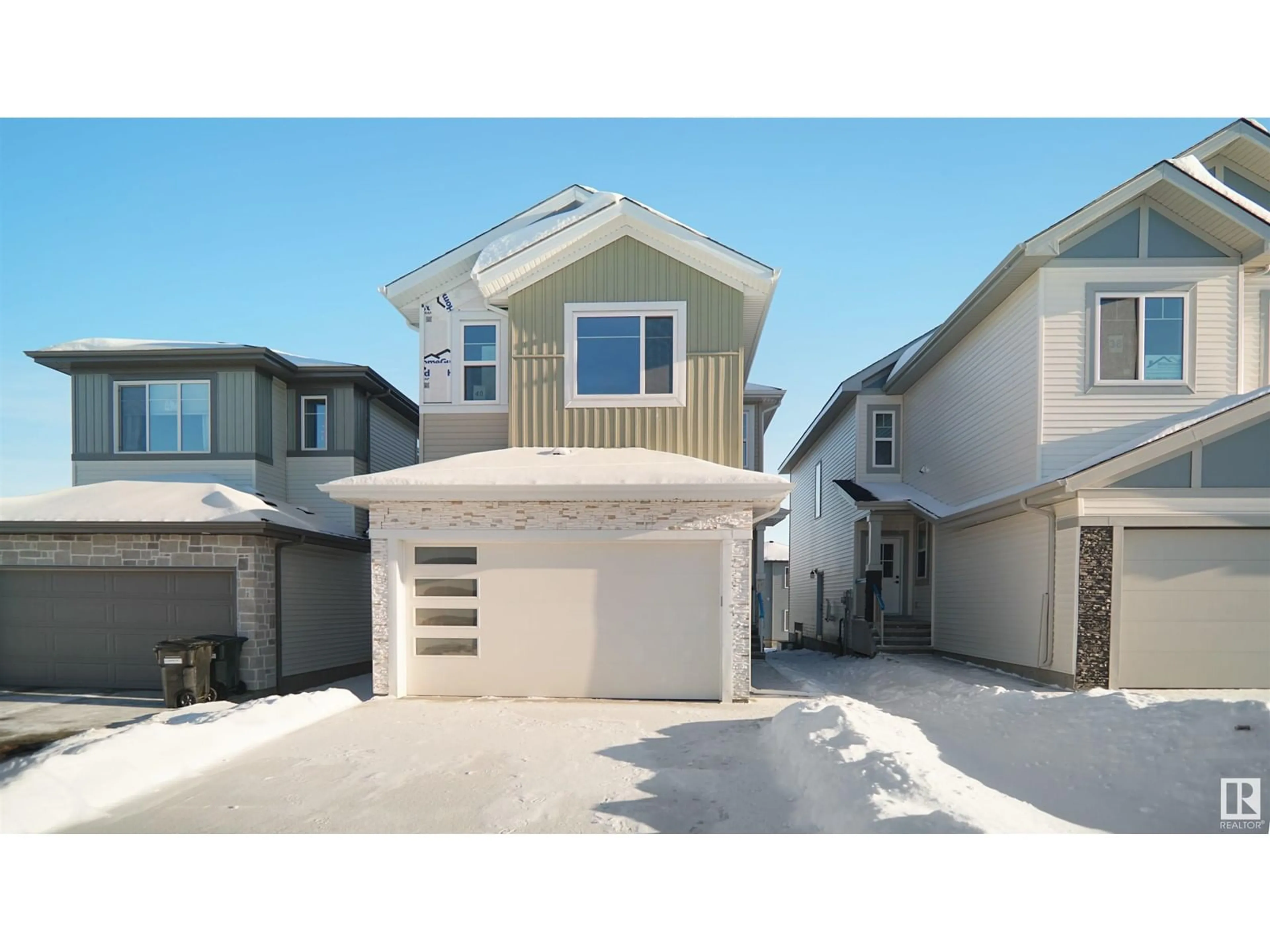 Home with vinyl exterior material, street for 40 ASHBURY CR, Spruce Grove Alberta T7X3C6