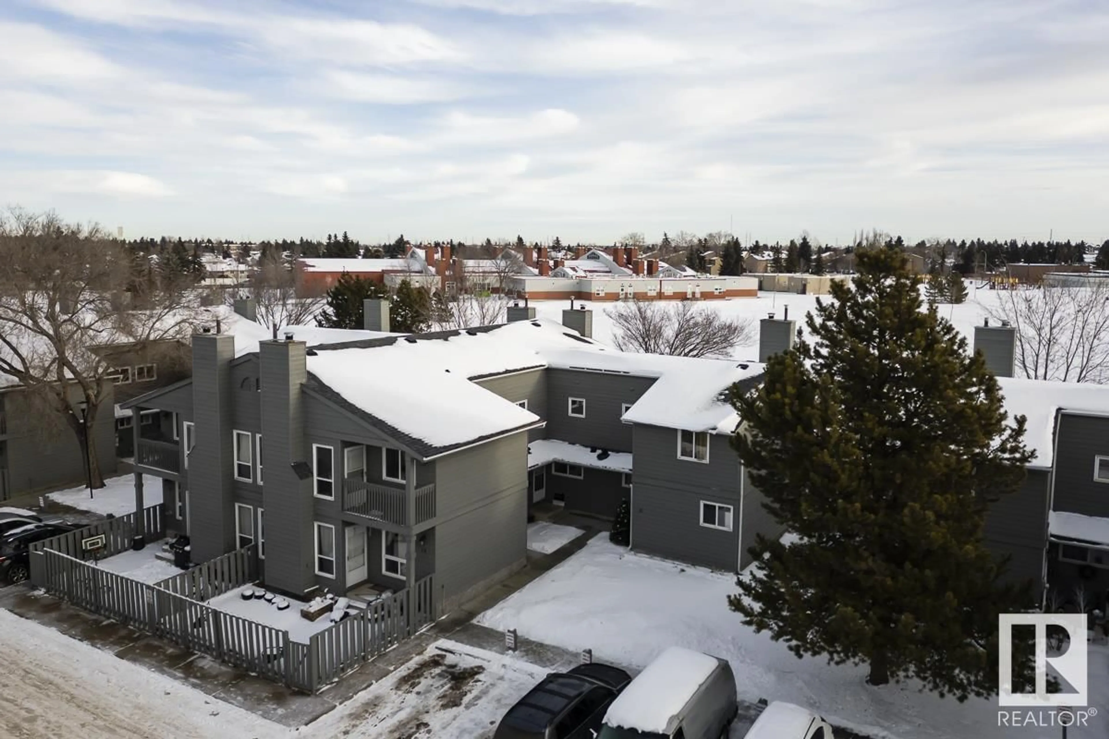 A pic from outside/outdoor area/front of a property/back of a property/a pic from drone, city buildings view from balcony for #14 4610 17 AV NW, Edmonton Alberta T6L5T1